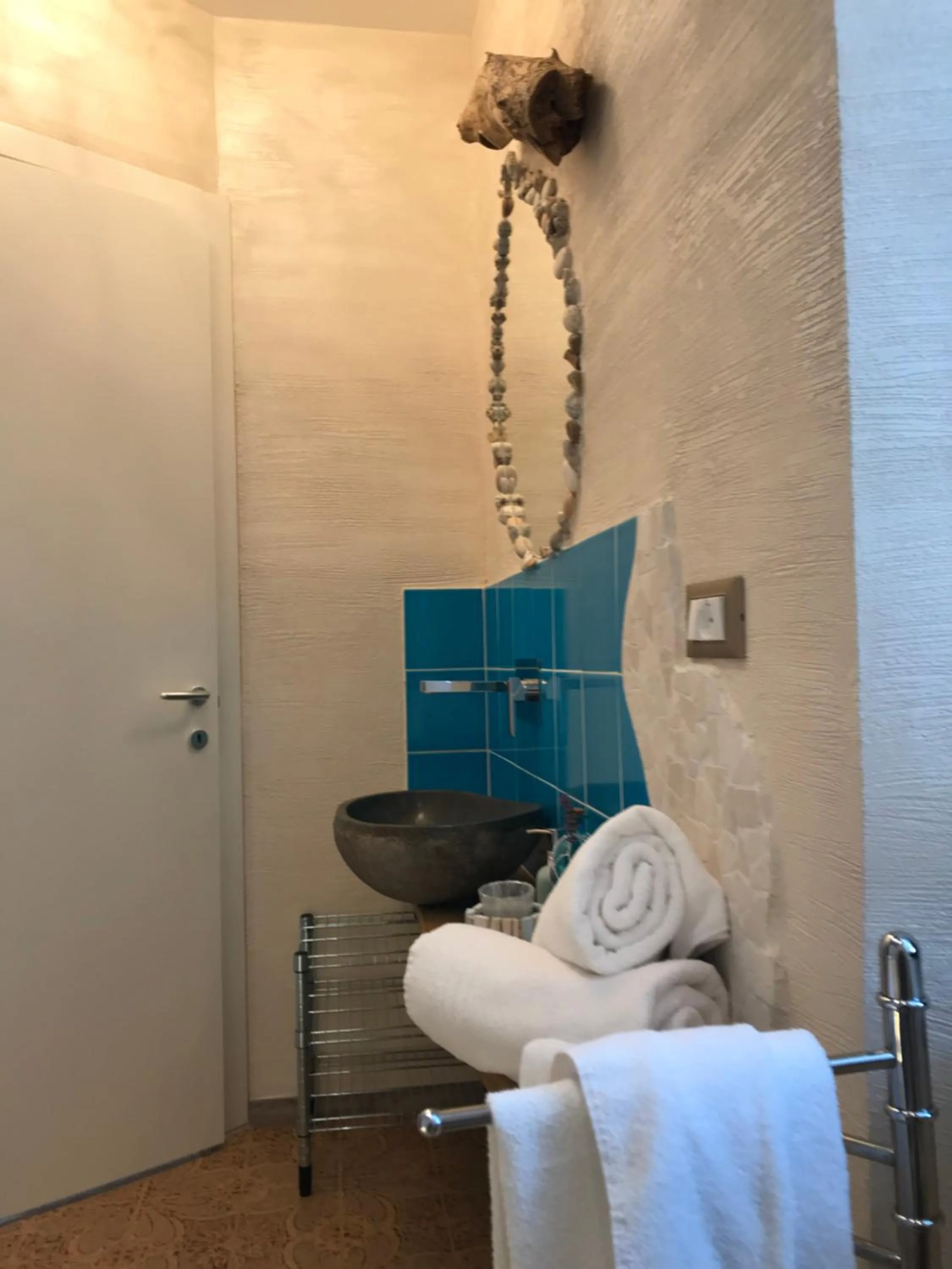 Bathroom, Bed in LaGarolina Del Conero B&B