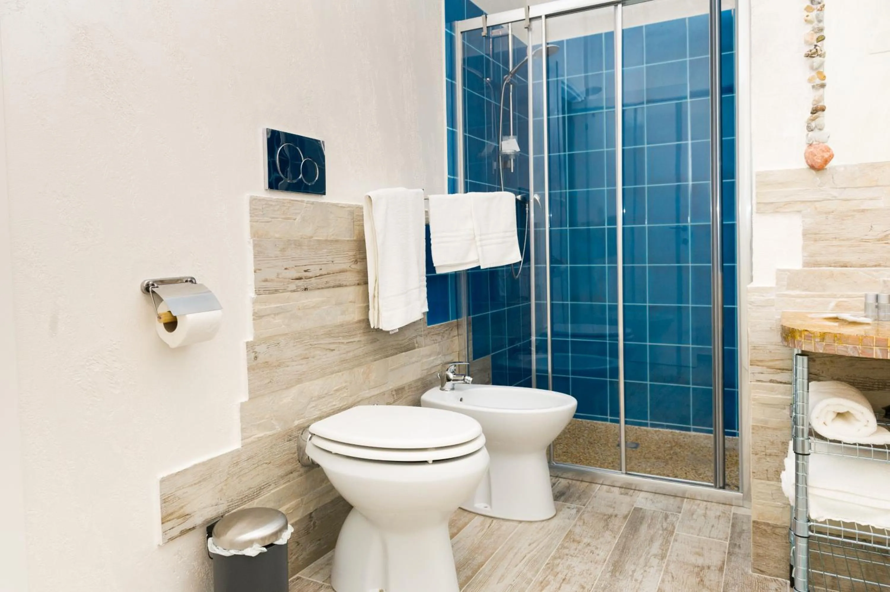 Bathroom in LaGarolina Del Conero B&B