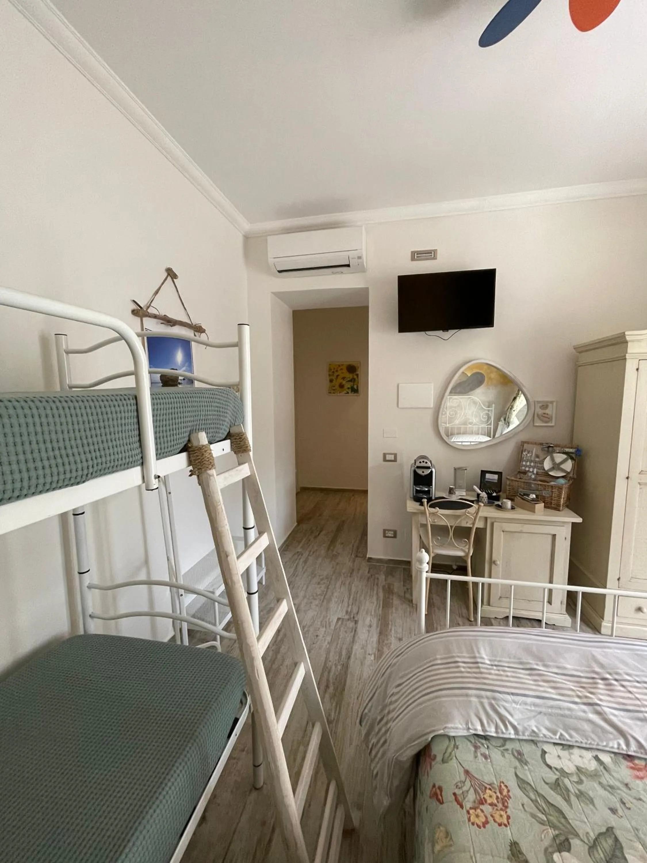 bunk bed, Bed in LaGarolina Del Conero B&B