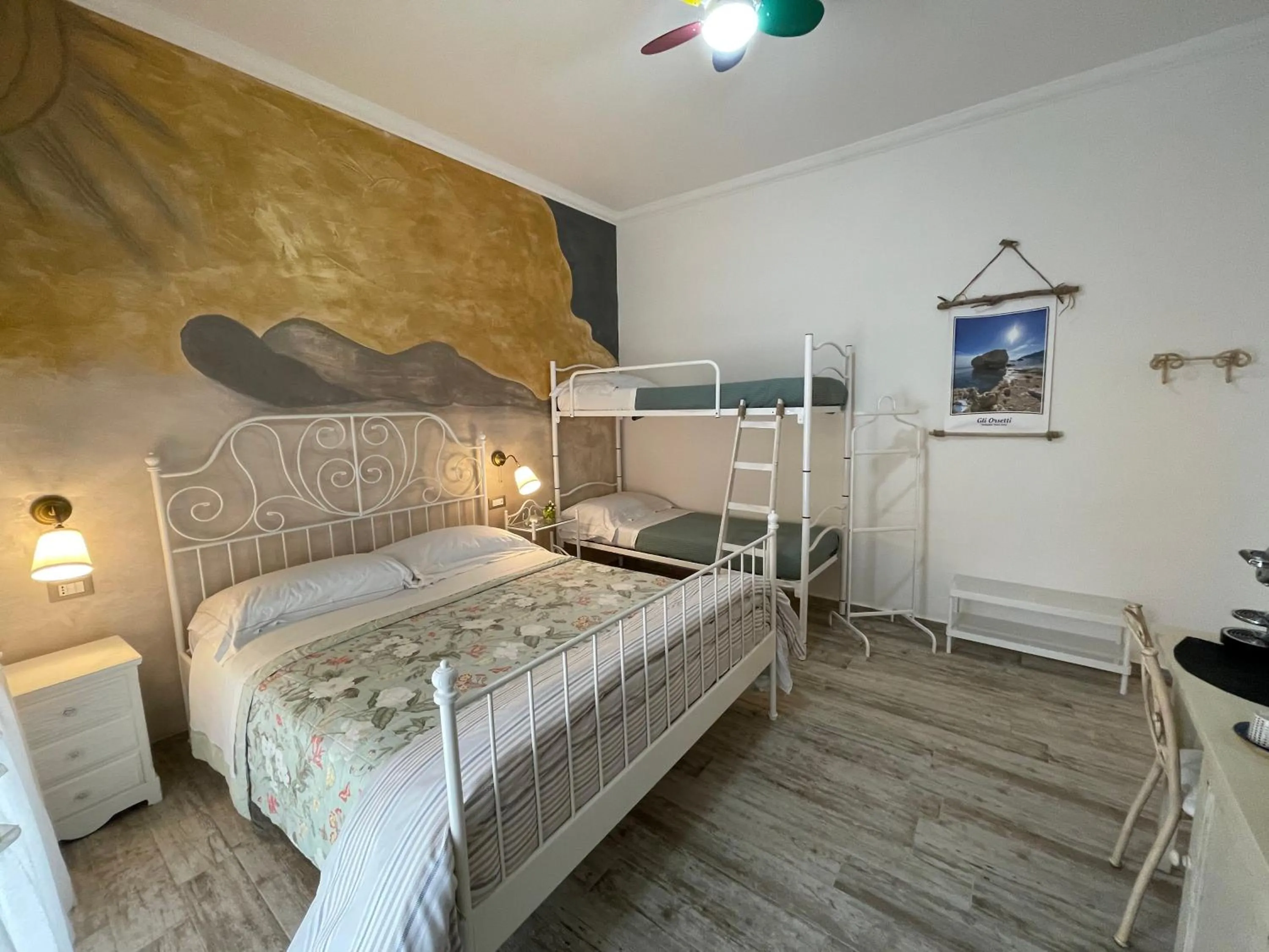 TV and multimedia, Bed in LaGarolina Del Conero B&B