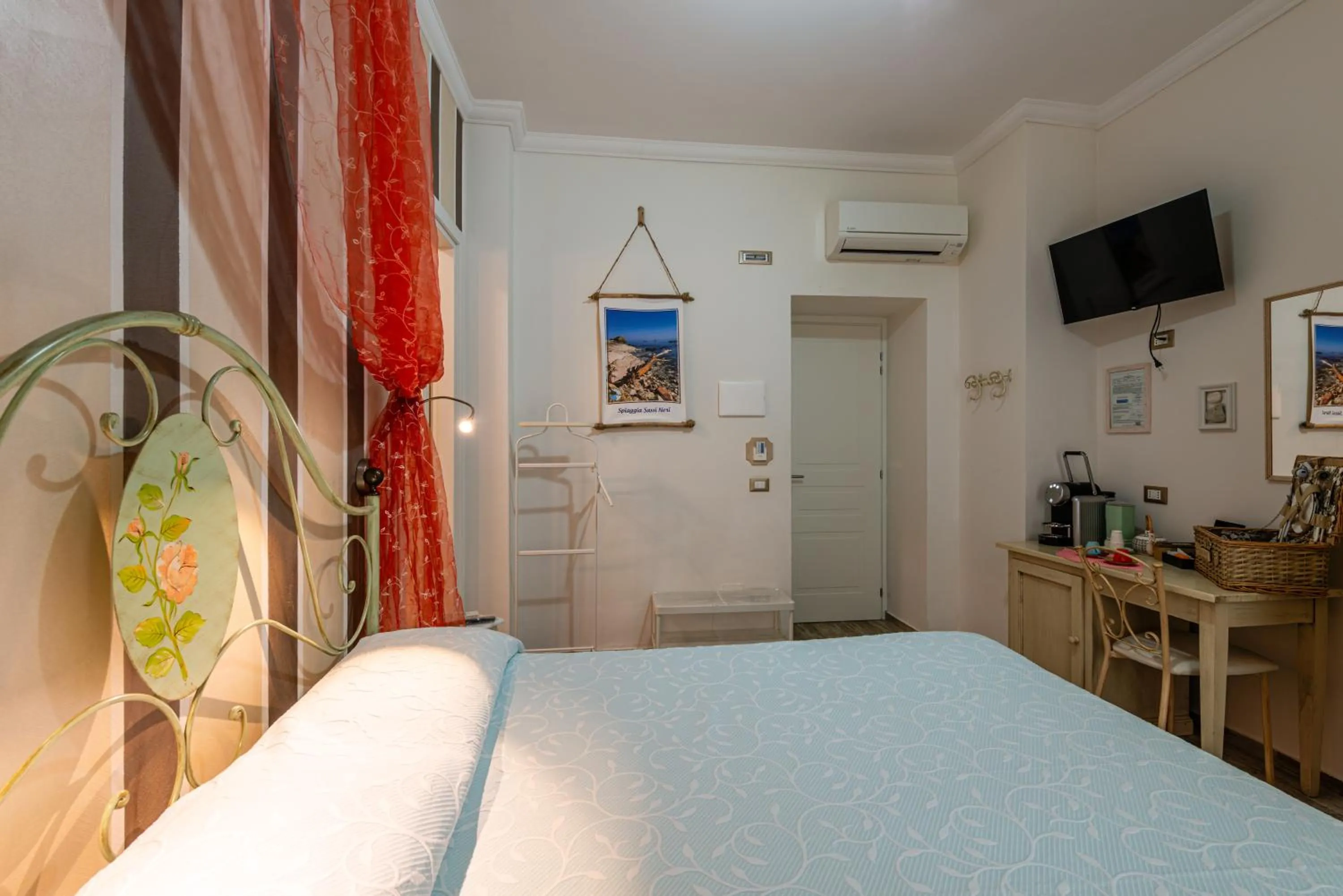 Bed in LaGarolina Del Conero B&B