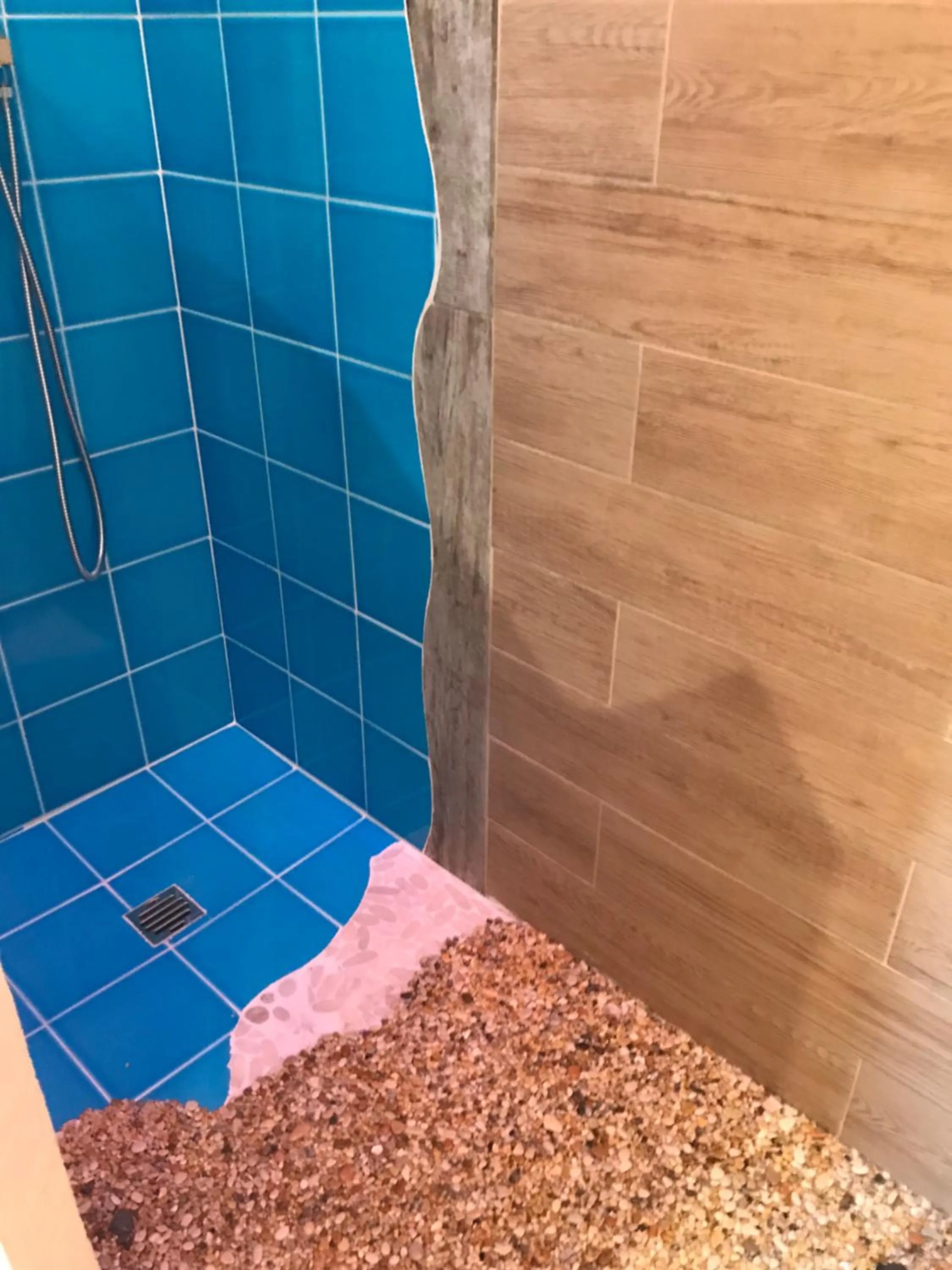 Shower in LaGarolina Del Conero B&B