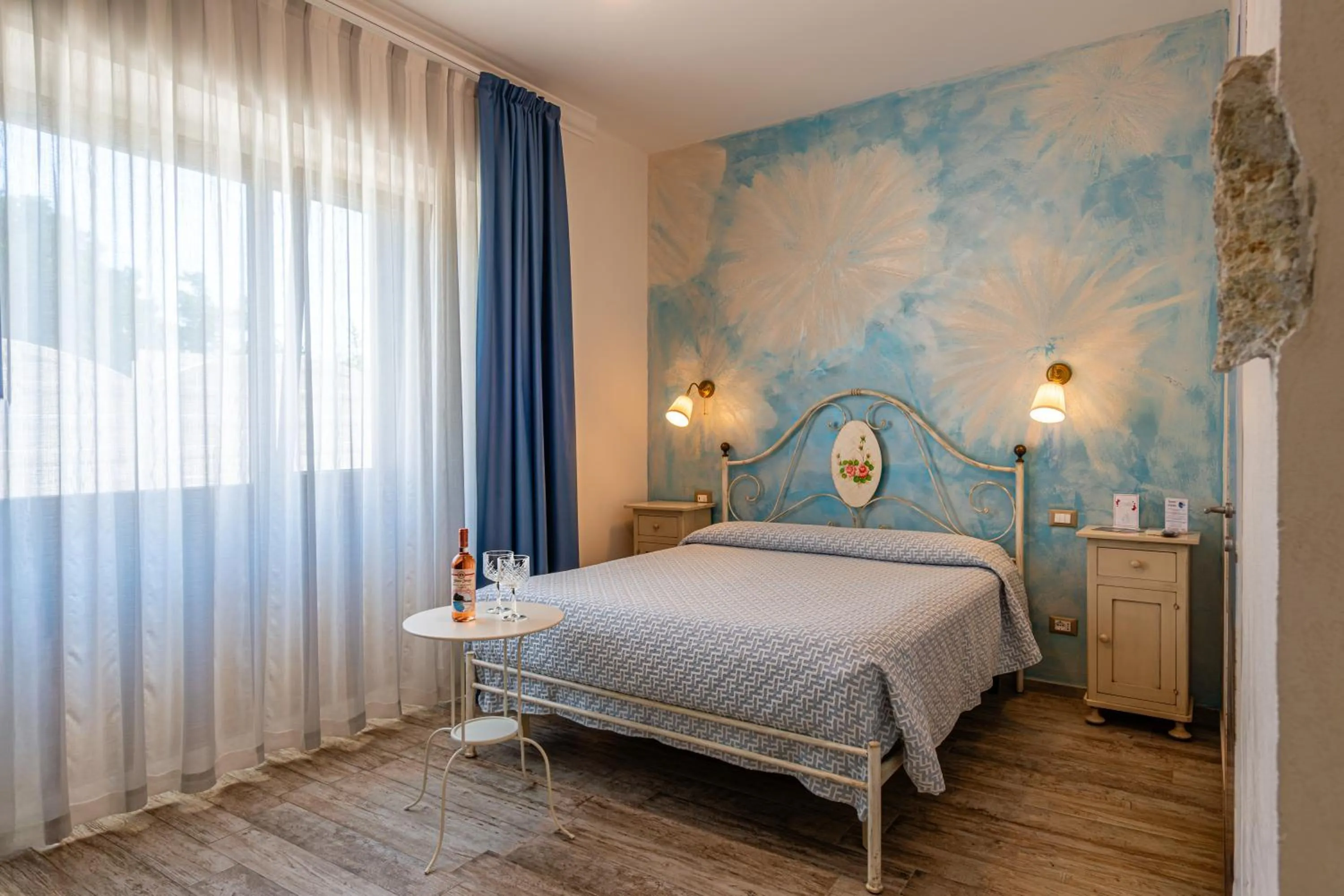 Photo of the whole room, Bed in LaGarolina Del Conero B&B