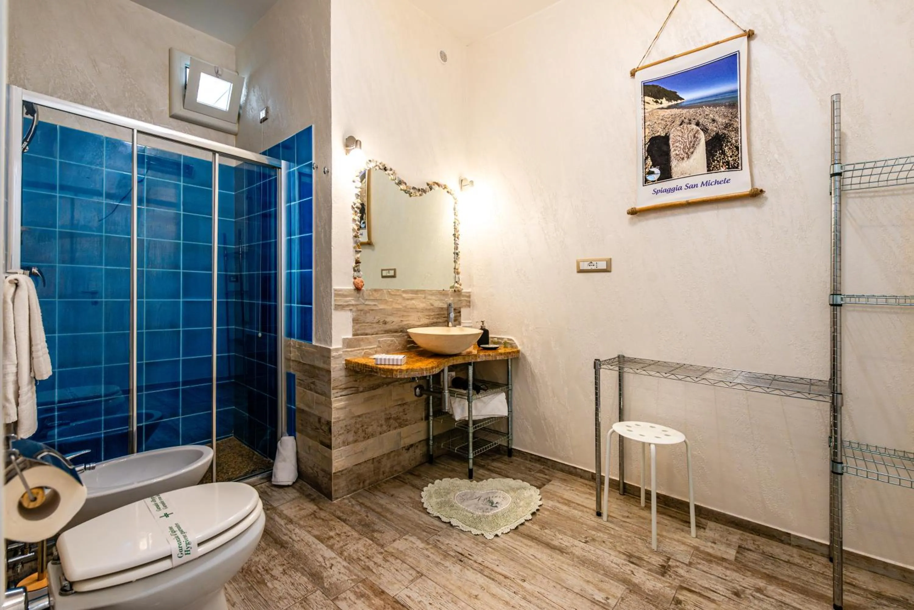 Bathroom in LaGarolina Del Conero B&B