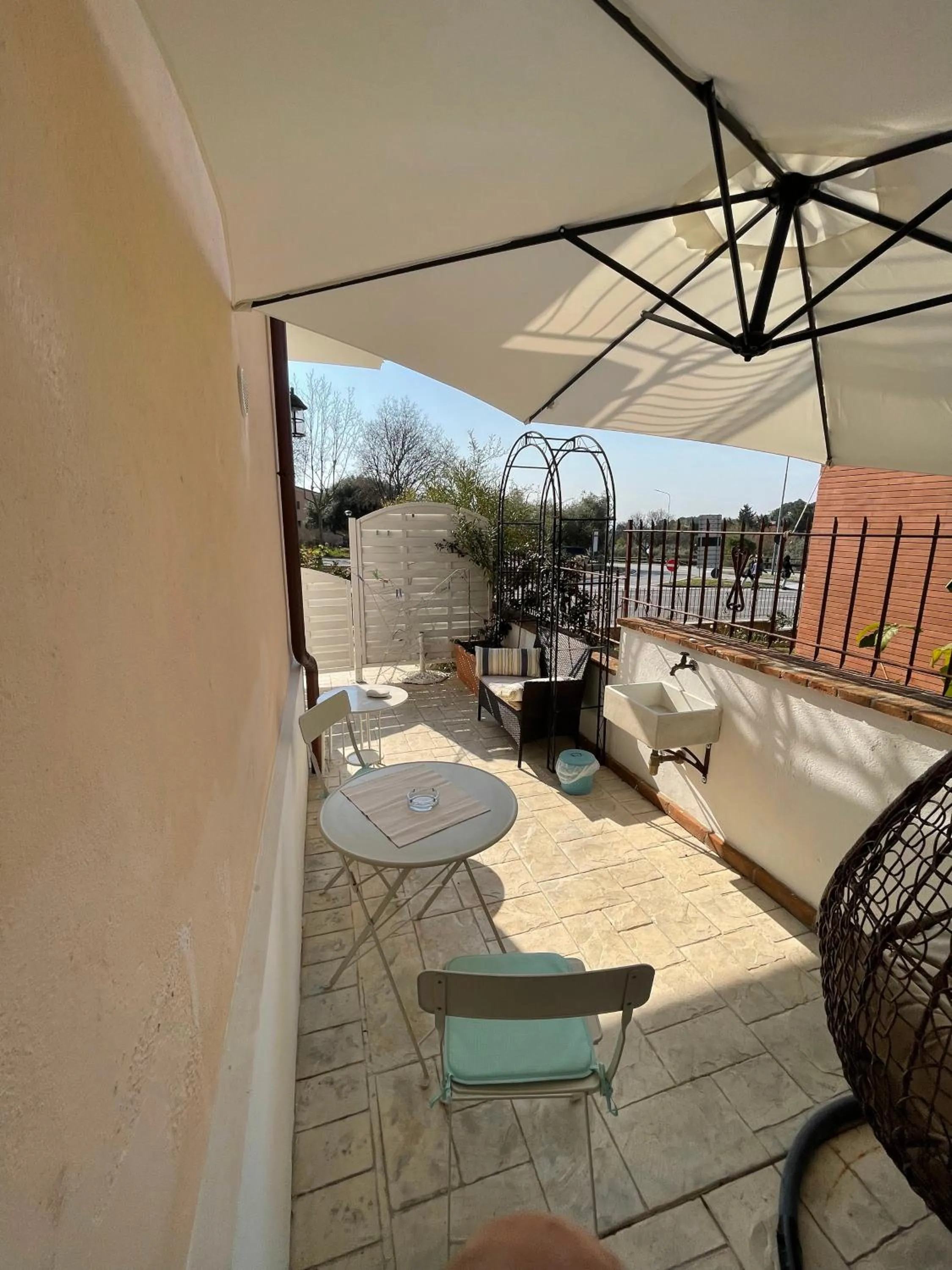 Patio in LaGarolina Del Conero B&B