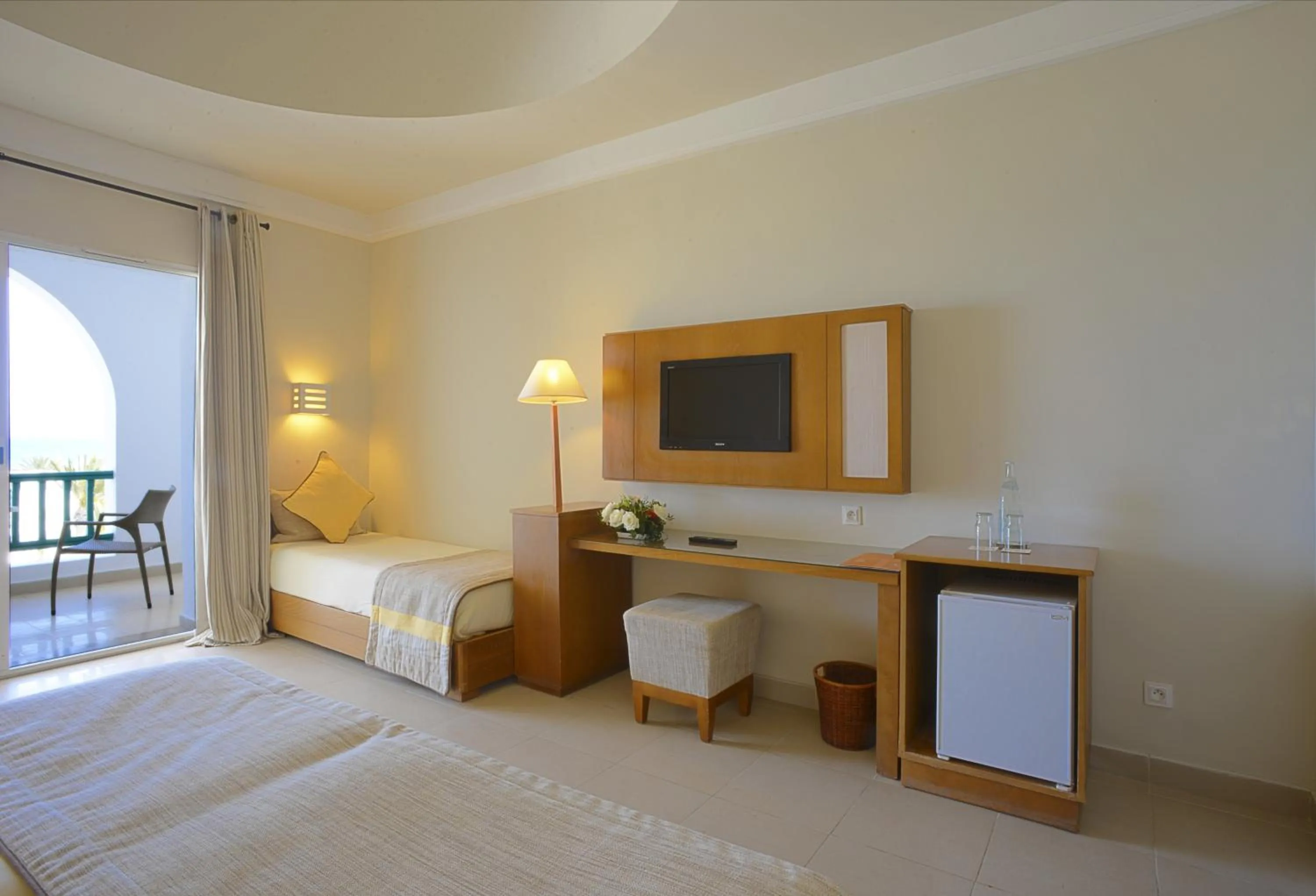 Bedroom, Bed in Vincci Helios Beach