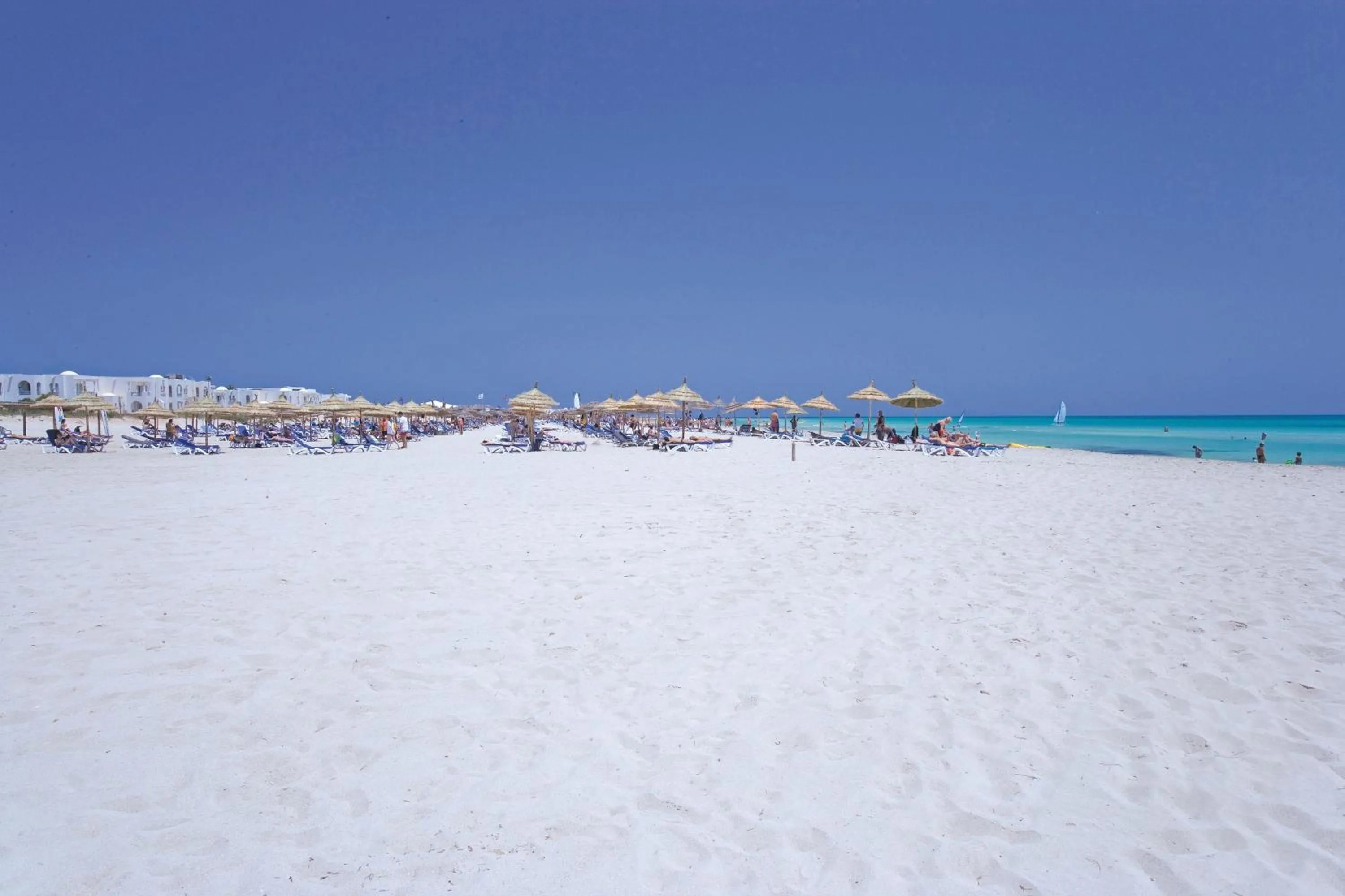 Beach in Vincci Helios Beach