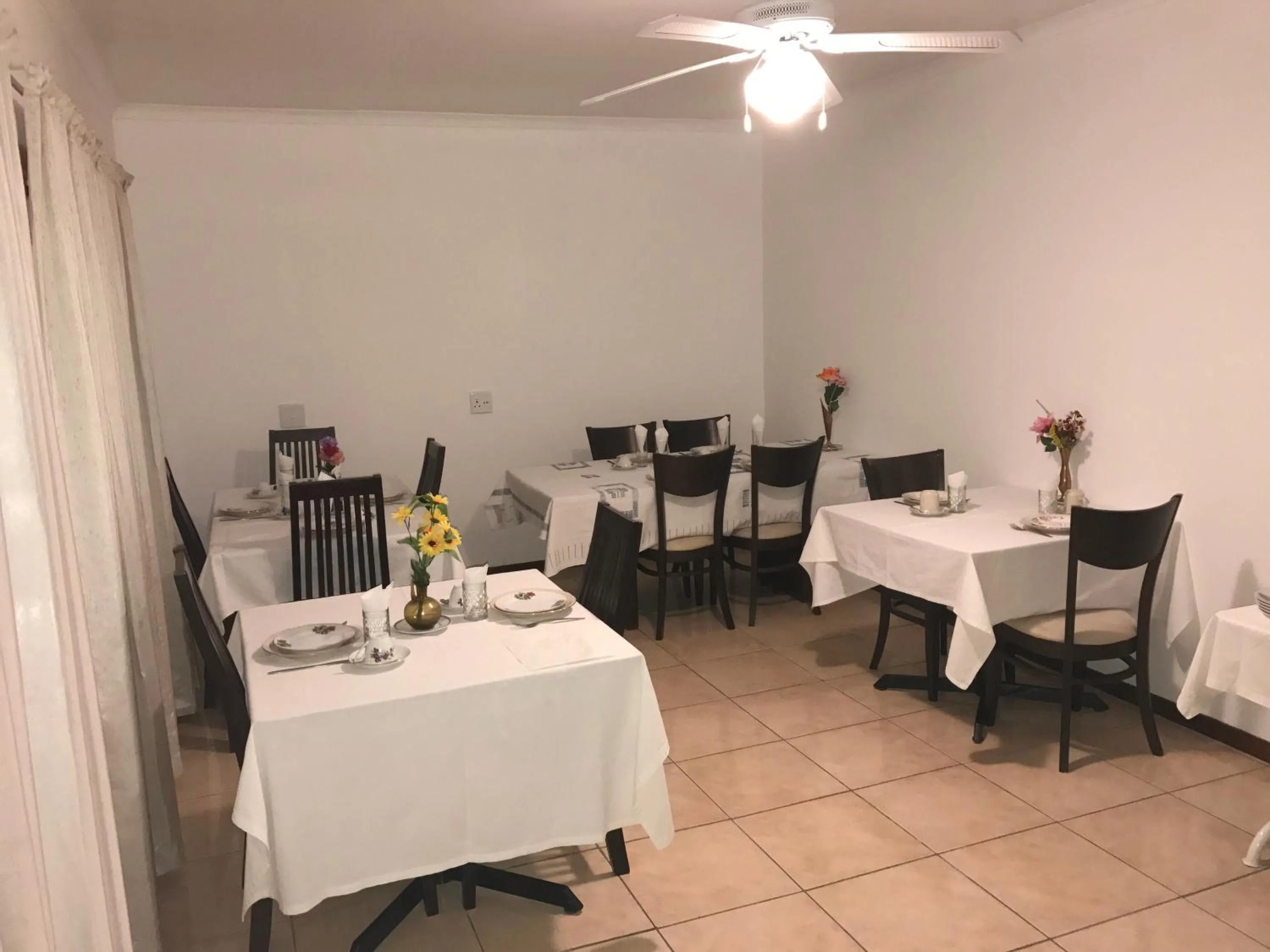 YoIeli Guest House