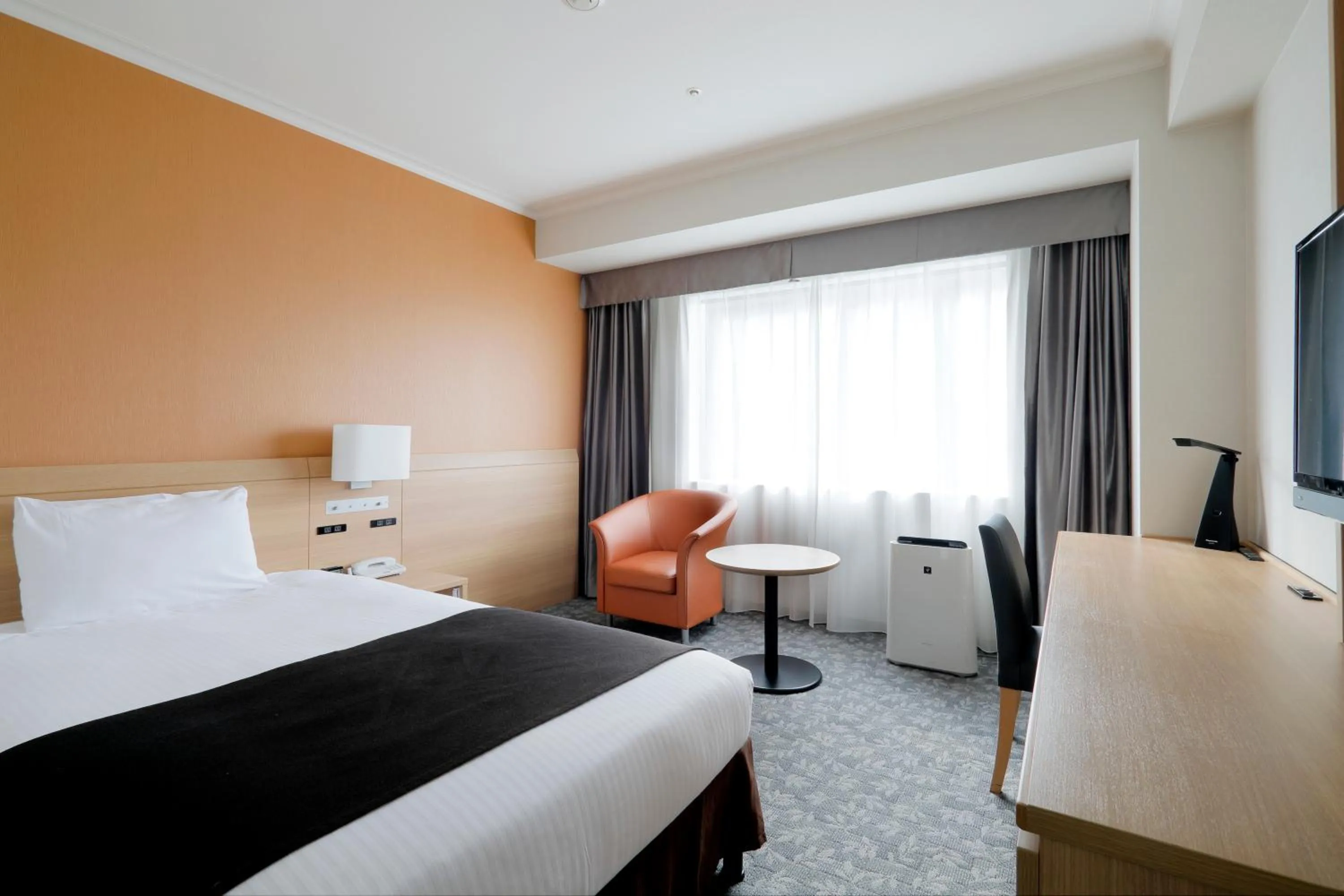 Photo of the whole room, Bed in Sapporo Excel Hotel Tokyu