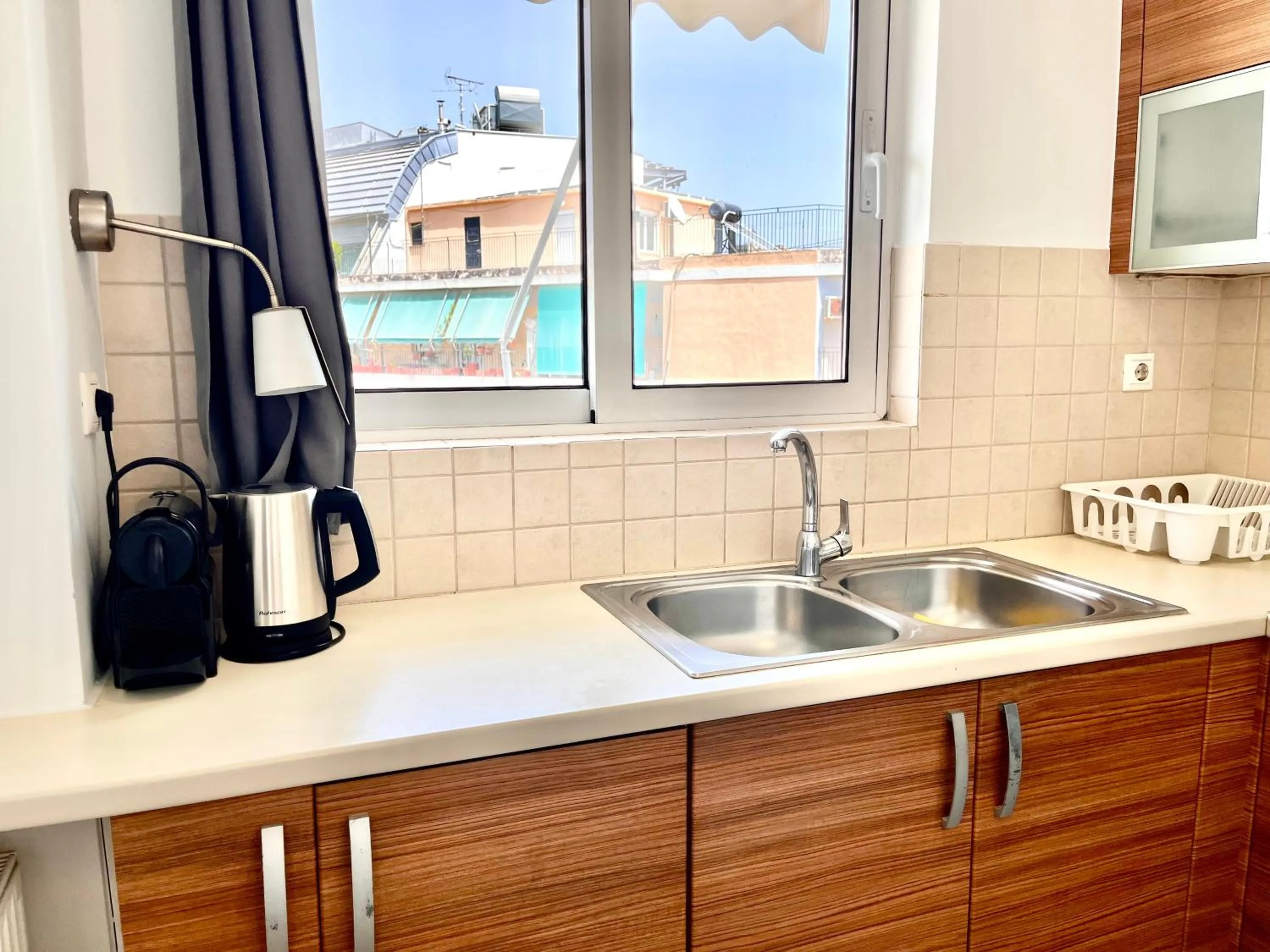 Kitchen or kitchenette in Elvita Apartments 2