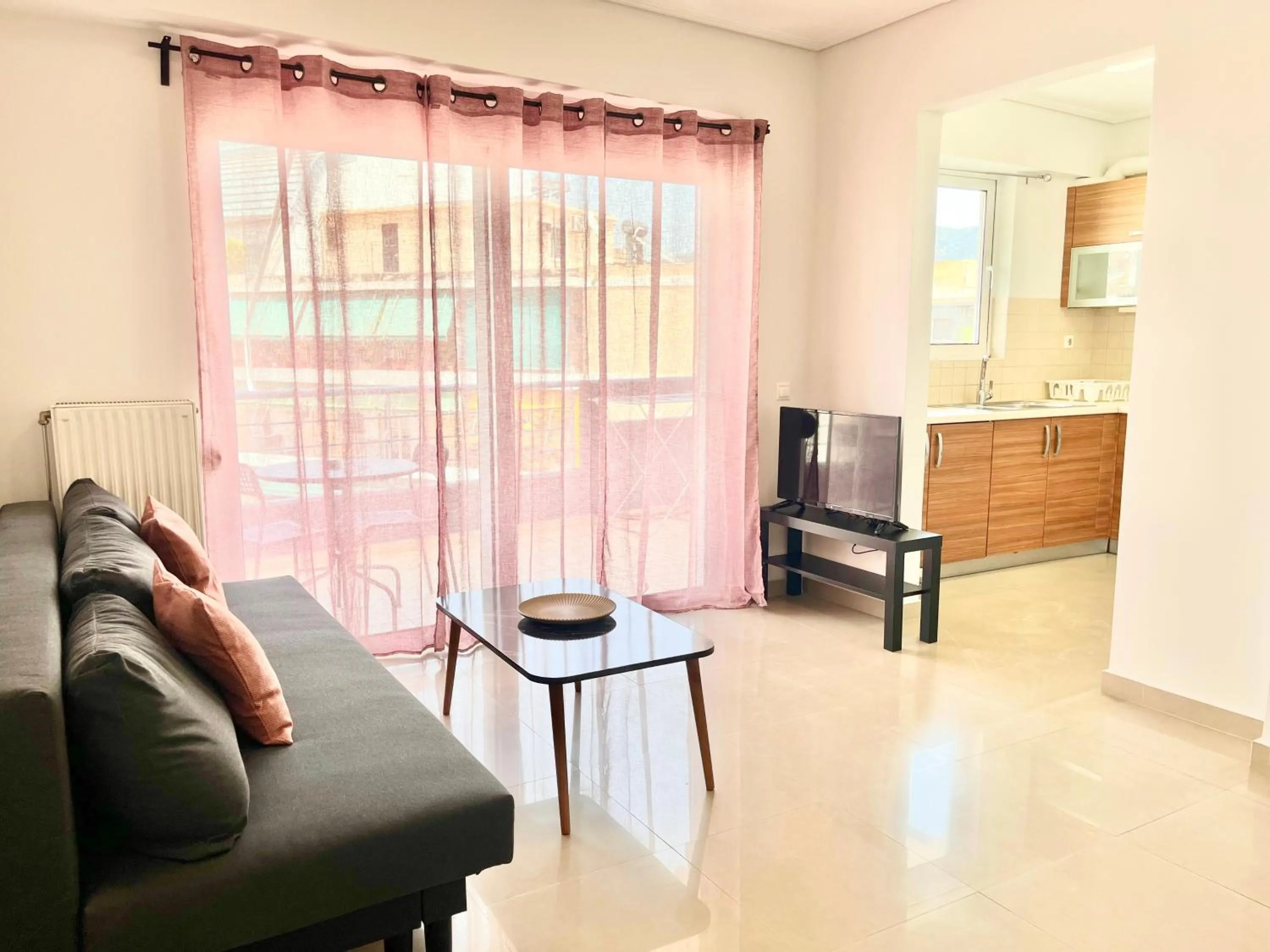 Kitchen or kitchenette in Elvita Apartments 2