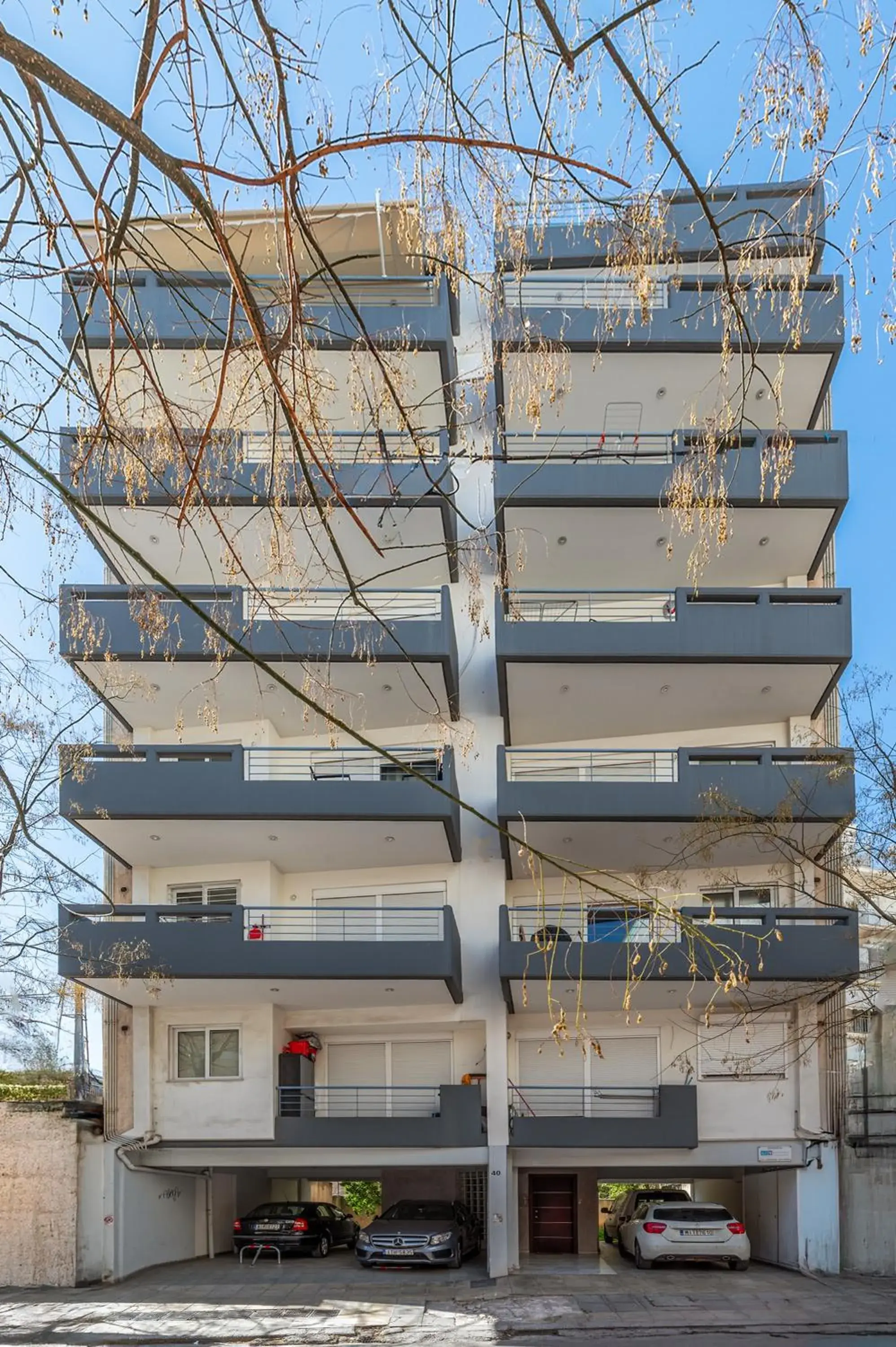 Property building in Elvita Apartments 2 Property building in Elvita Apartments 2