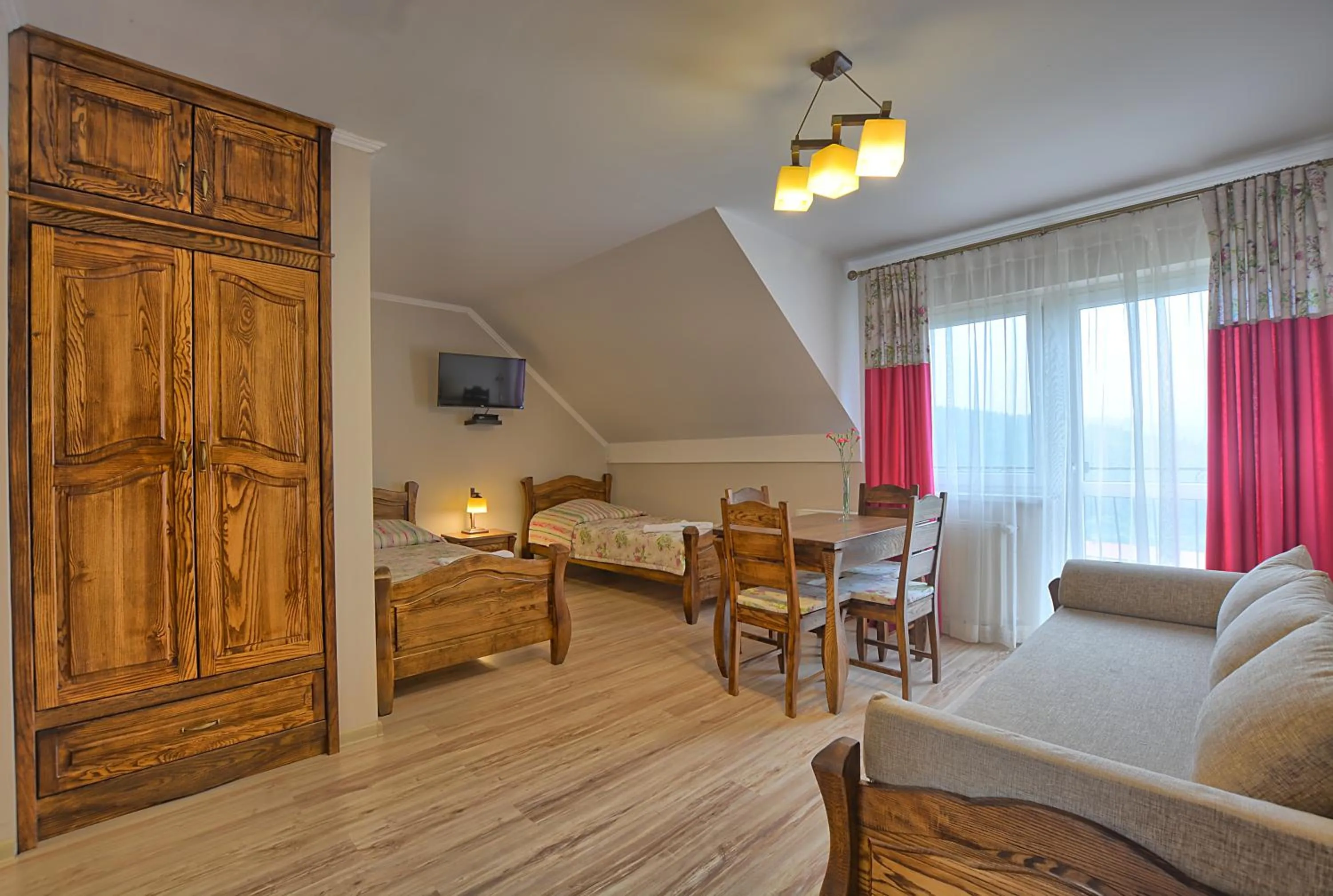 Photo of the whole room, Bed in Pod Brzozka