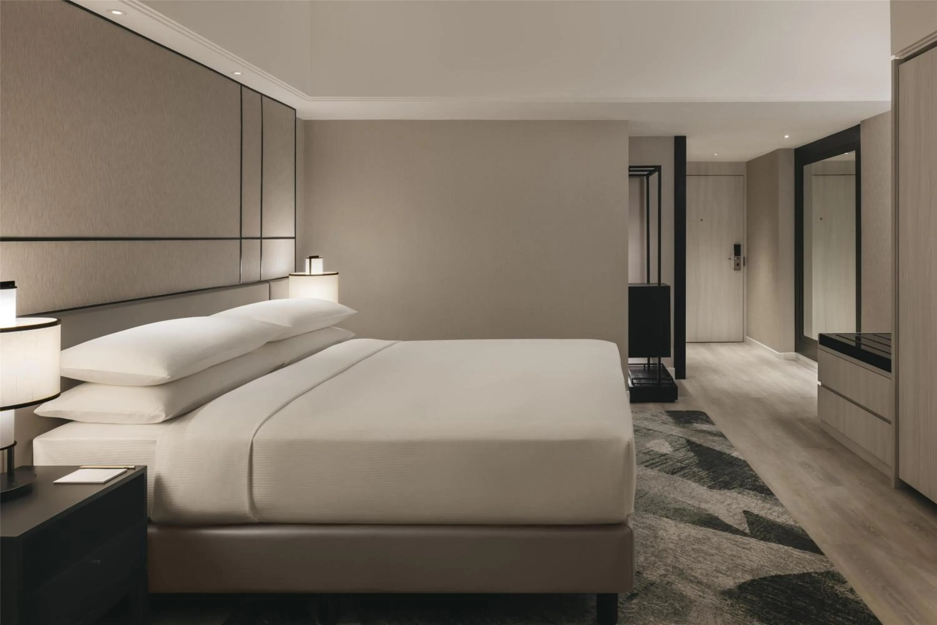 Bed in Hilton Singapore Orchard