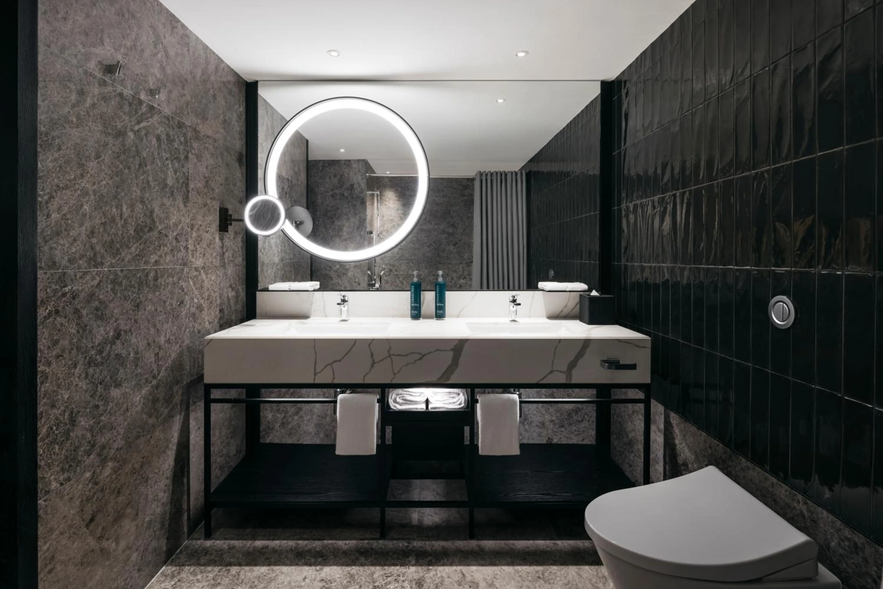 Bathroom in Hilton Singapore Orchard