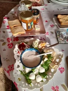 Continental breakfast in B&B Luxury Villa Olimpia Home Restaurant