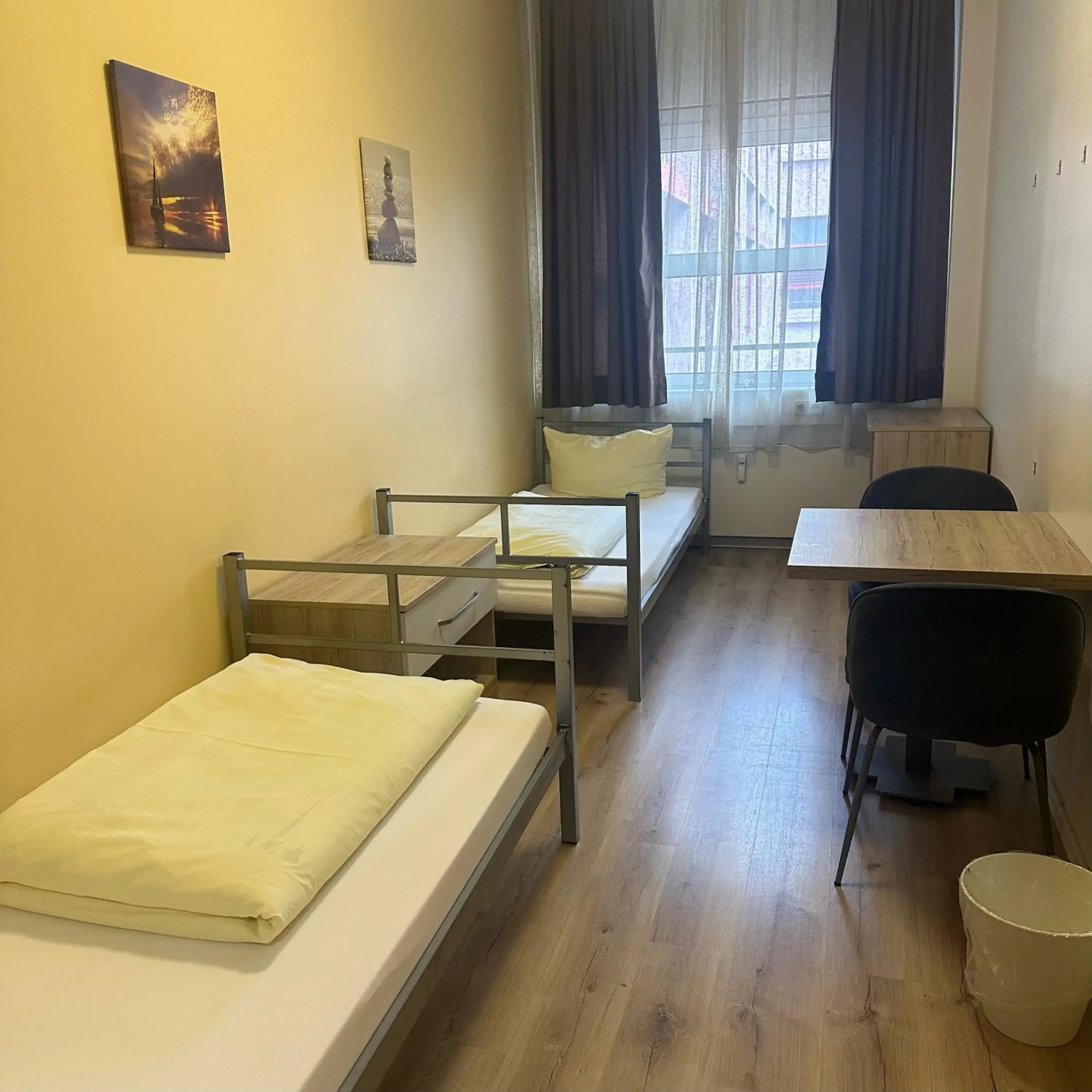 Photo of the whole room, Bed in Low Budget Hostel Photo of the whole room, Bed in Low Budget Hostel