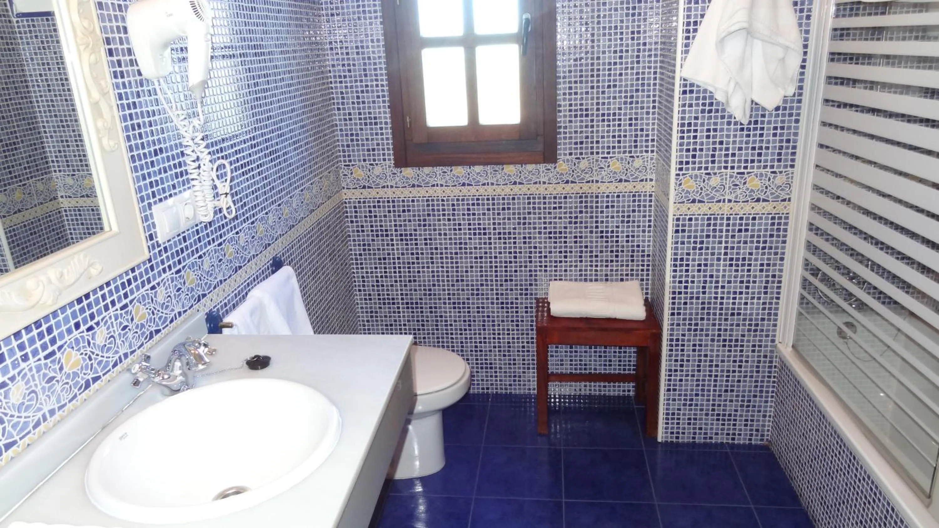Bathroom in El Mirador de Deva