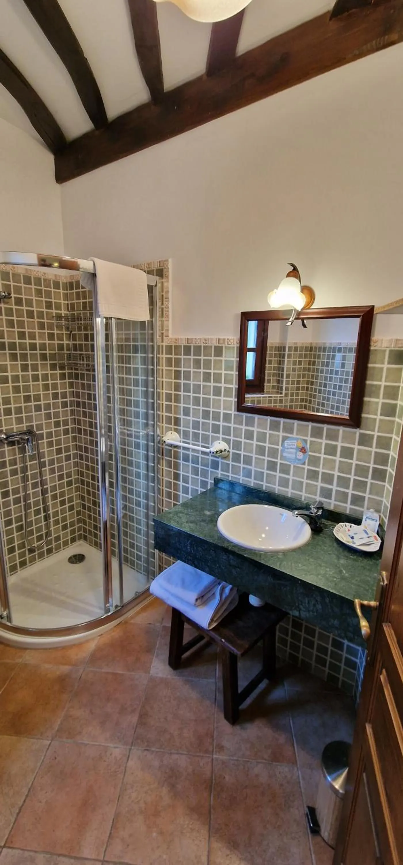 Shower in El Mirador de Deva