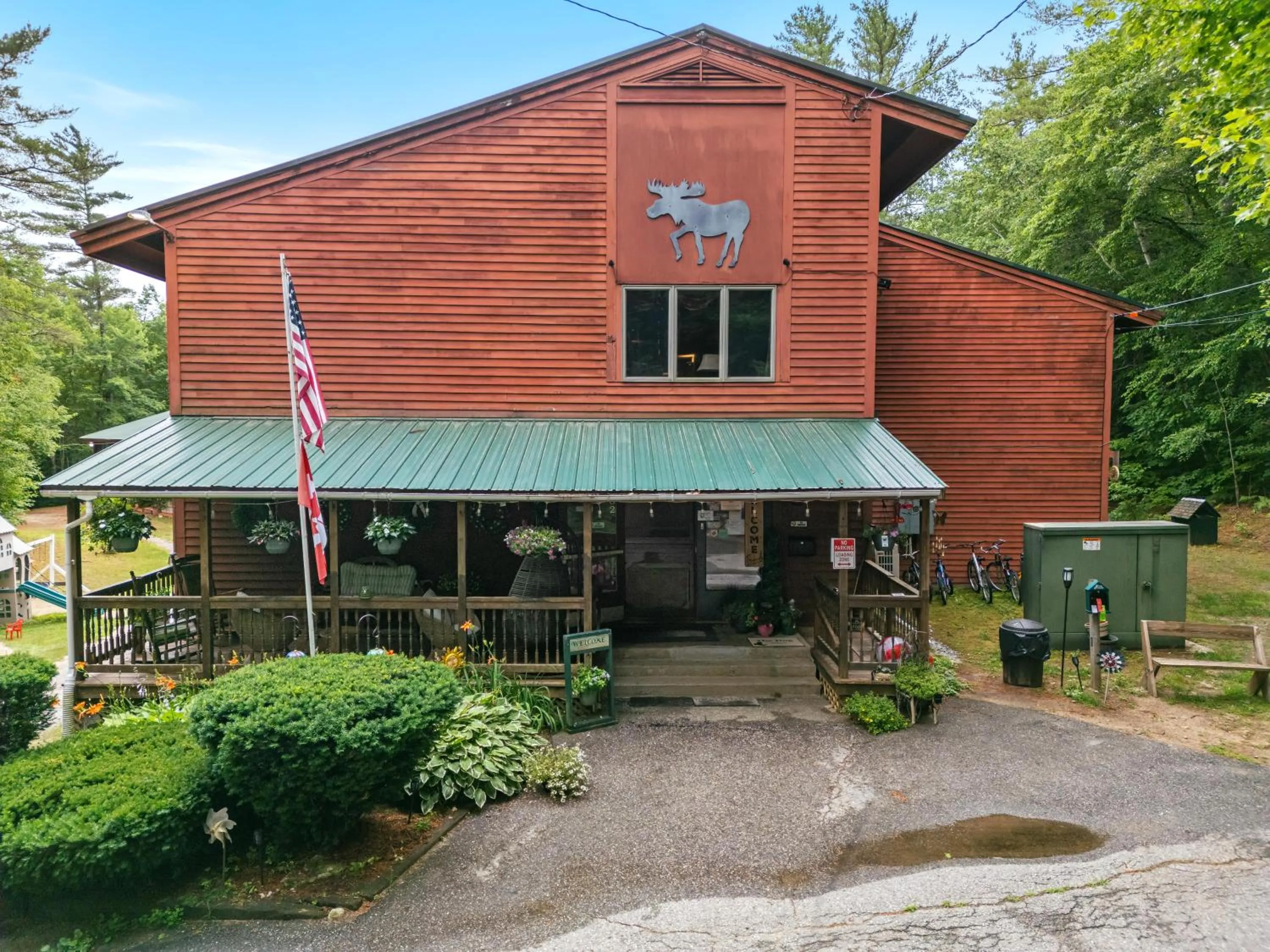 Property building in Evergreen Valley Inn