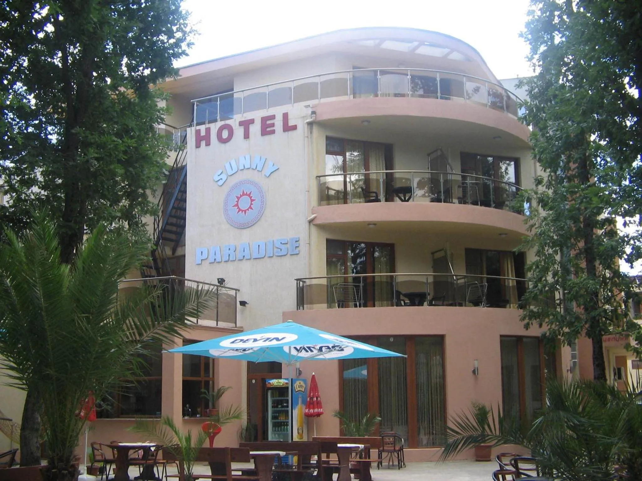 Facade/entrance in Sunny Paradise Family Hotel