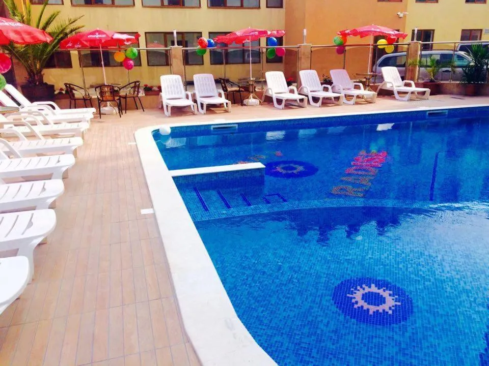 Swimming pool in Sunny Paradise Family Hotel
