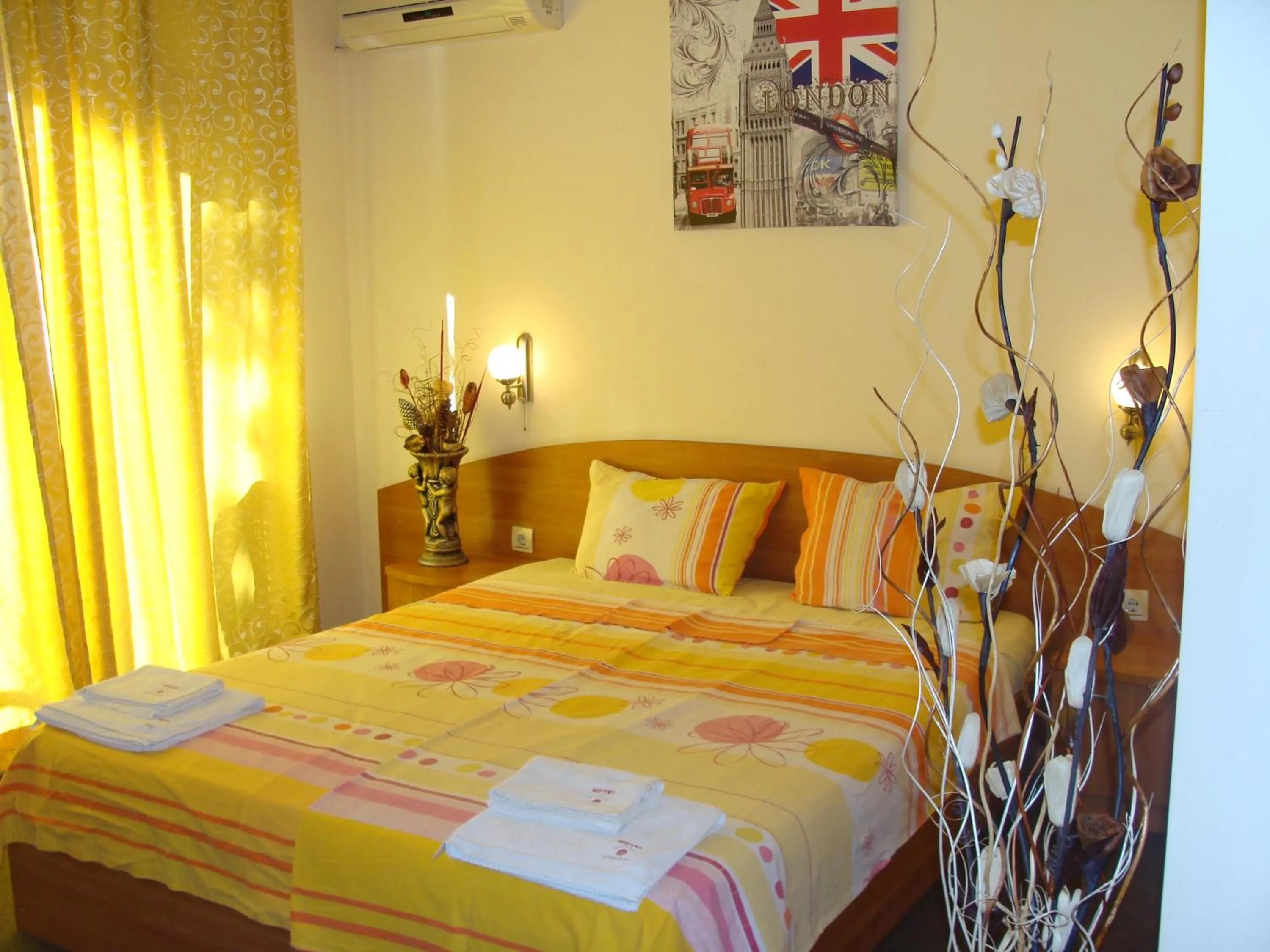 Bedroom, Bed in Sunny Paradise Family Hotel