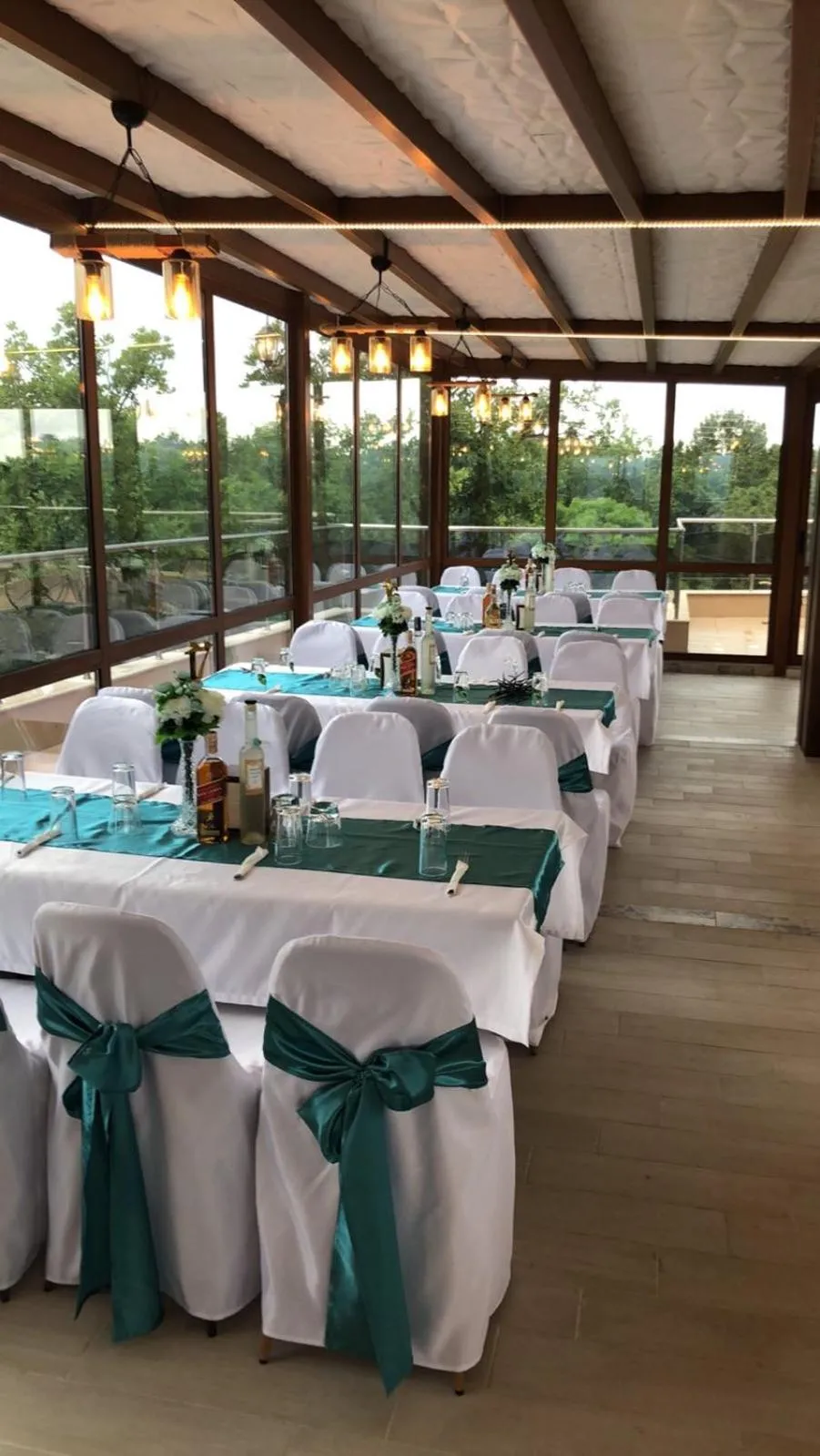 Restaurant/places to eat in Sunny Paradise Family Hotel