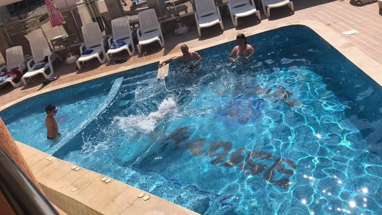 Sunny Paradise Family Hotel