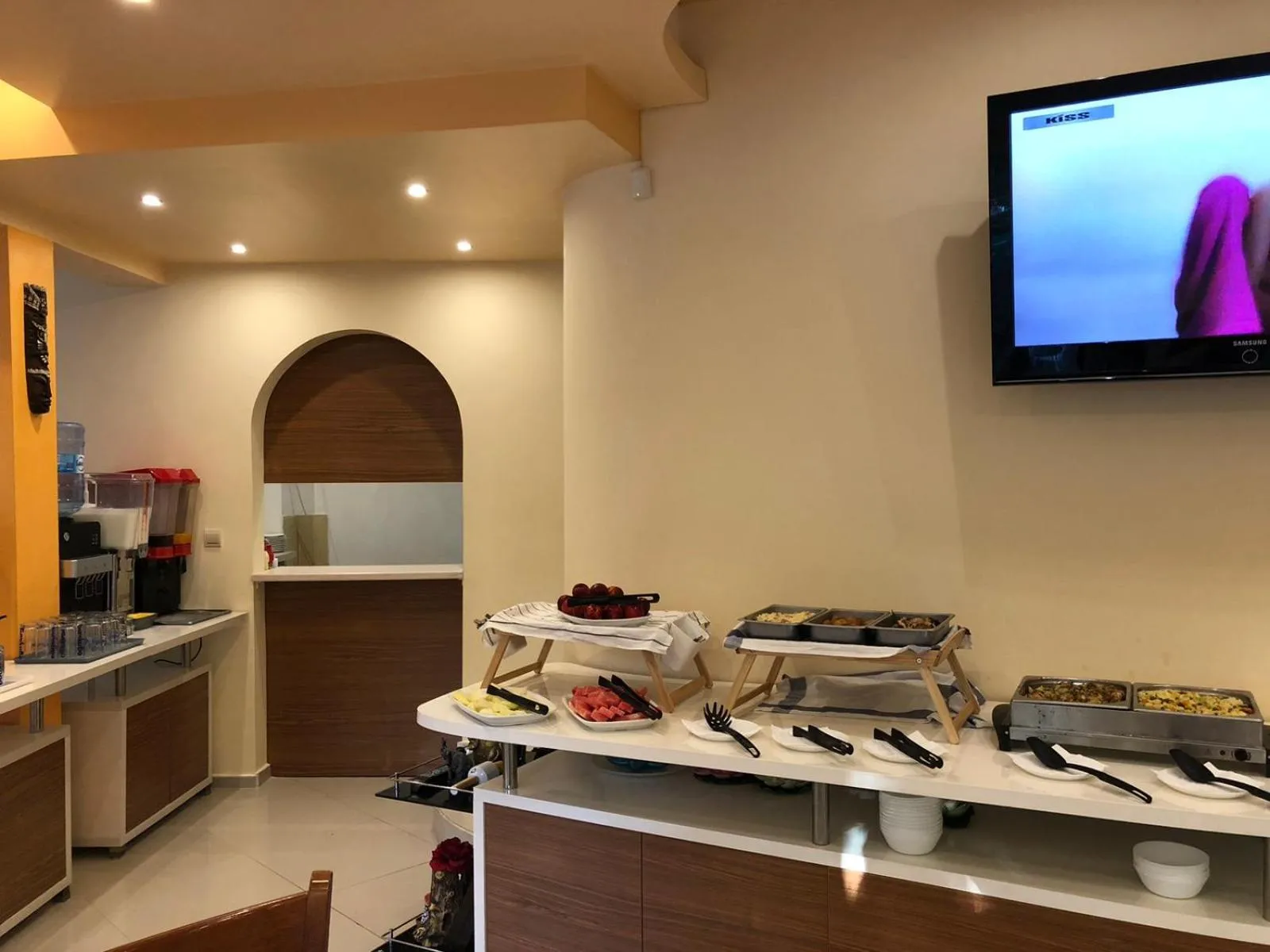 Restaurant/places to eat in Sunny Paradise Family Hotel