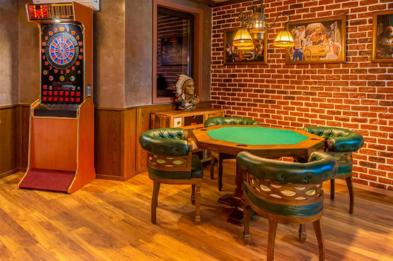 Billiard in Sunny Paradise Family Hotel