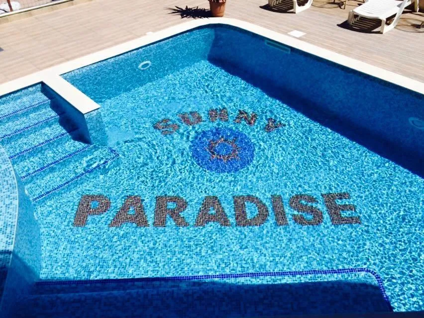 Swimming pool in Sunny Paradise Family Hotel