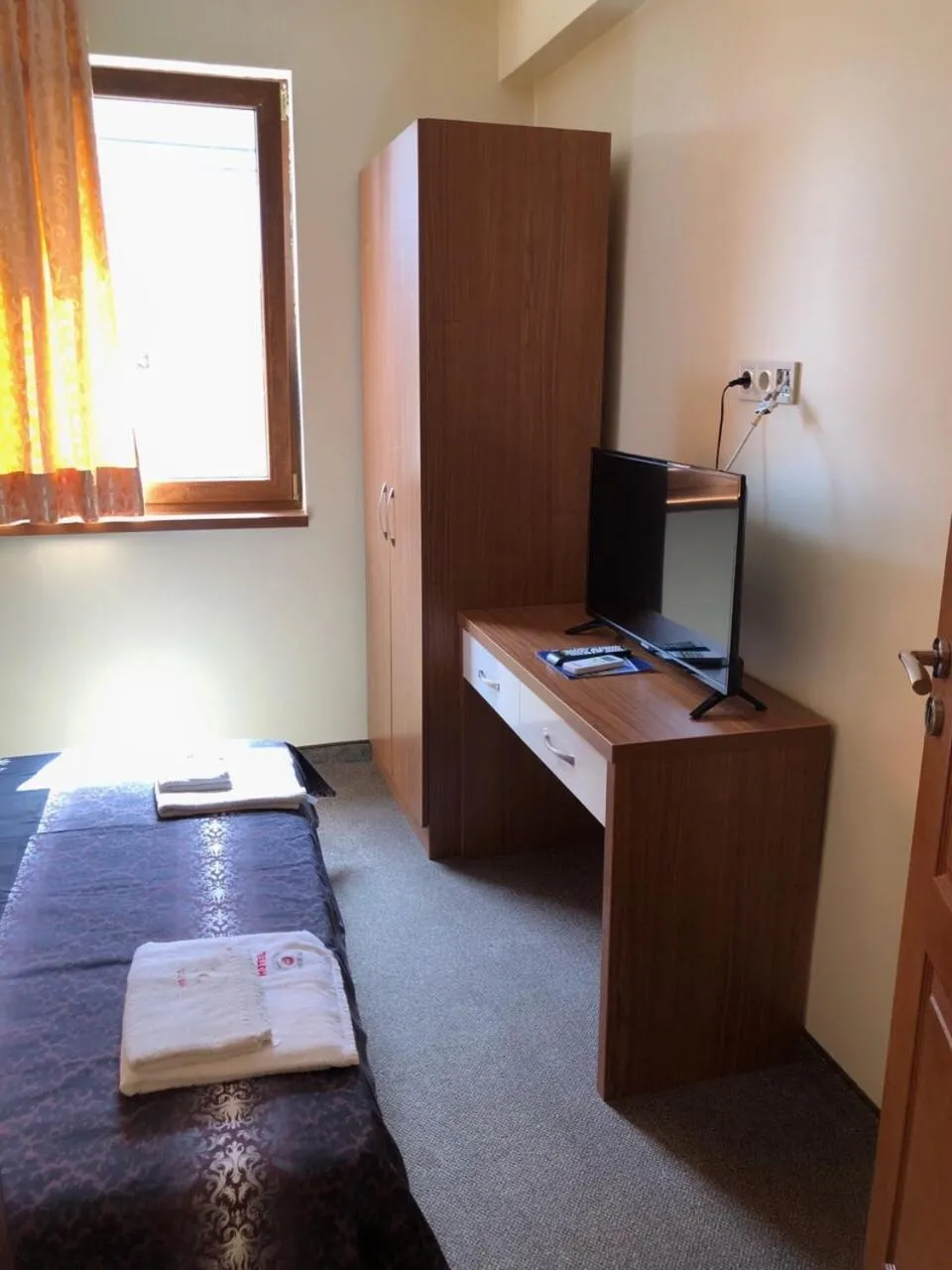 Bedroom, Bed in Sunny Paradise Family Hotel