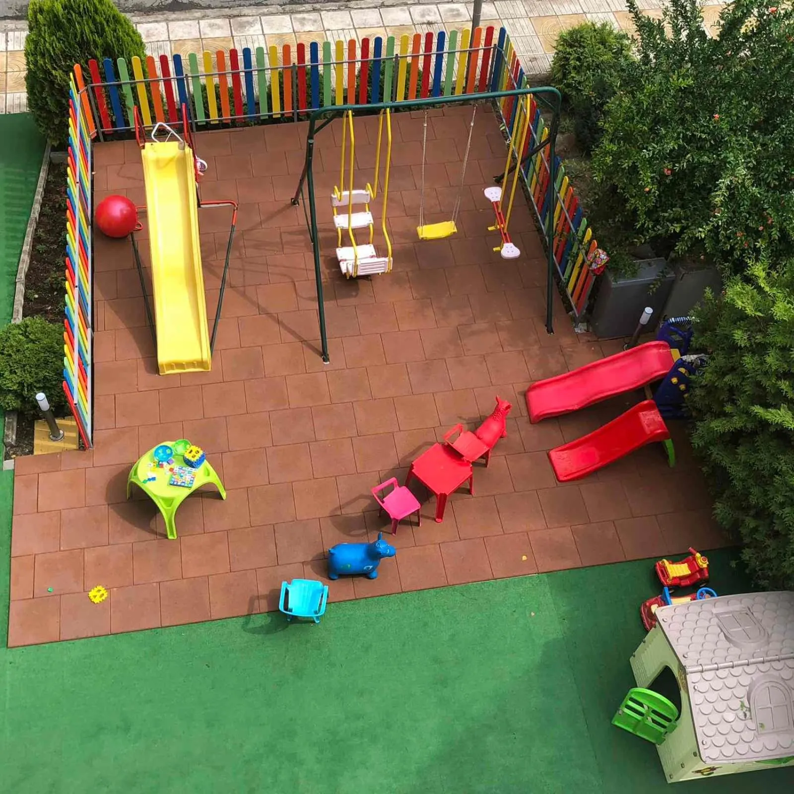 Restaurant/places to eat in Sunny Paradise Family Hotel