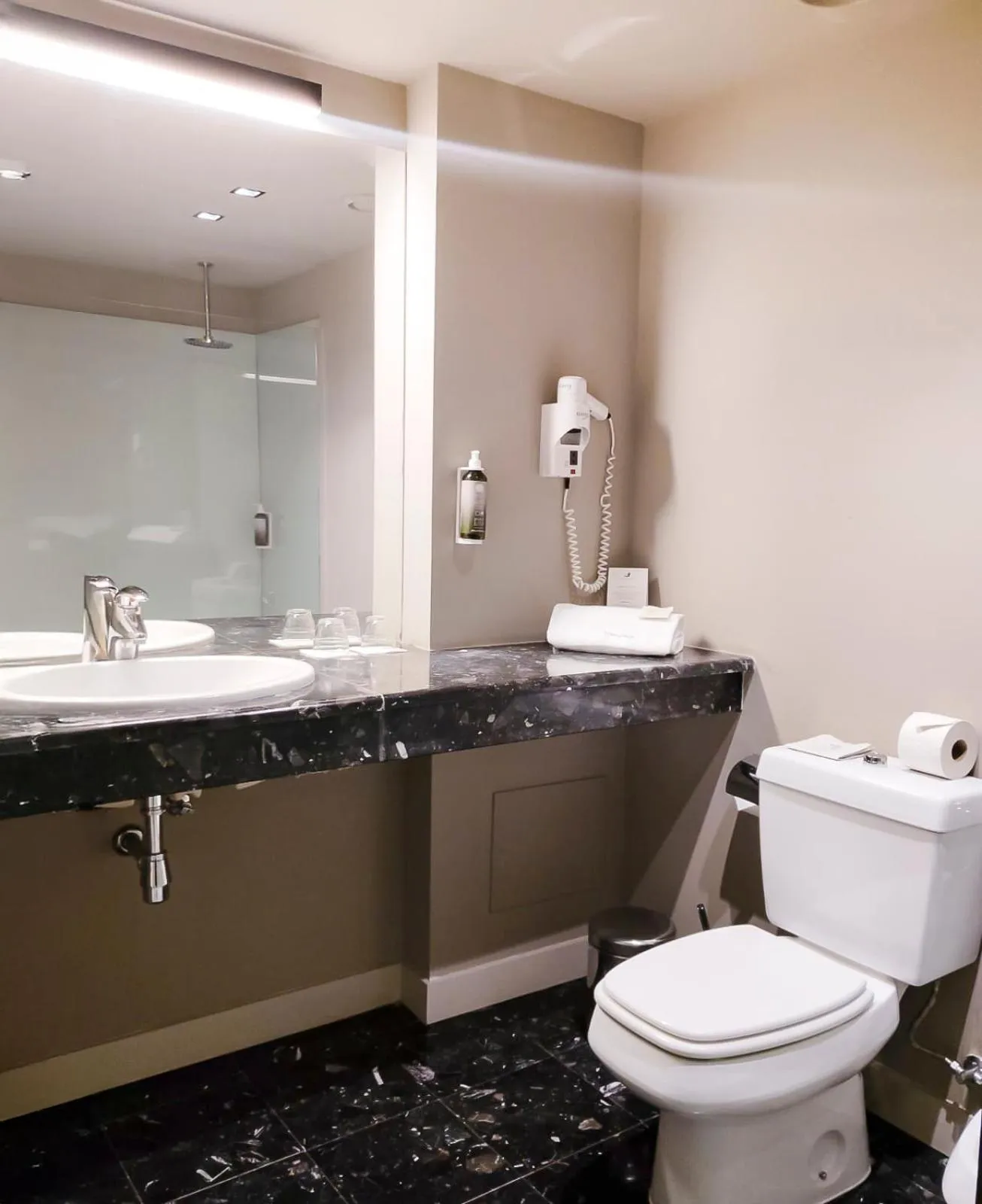 Toilet in The Lince Nordeste