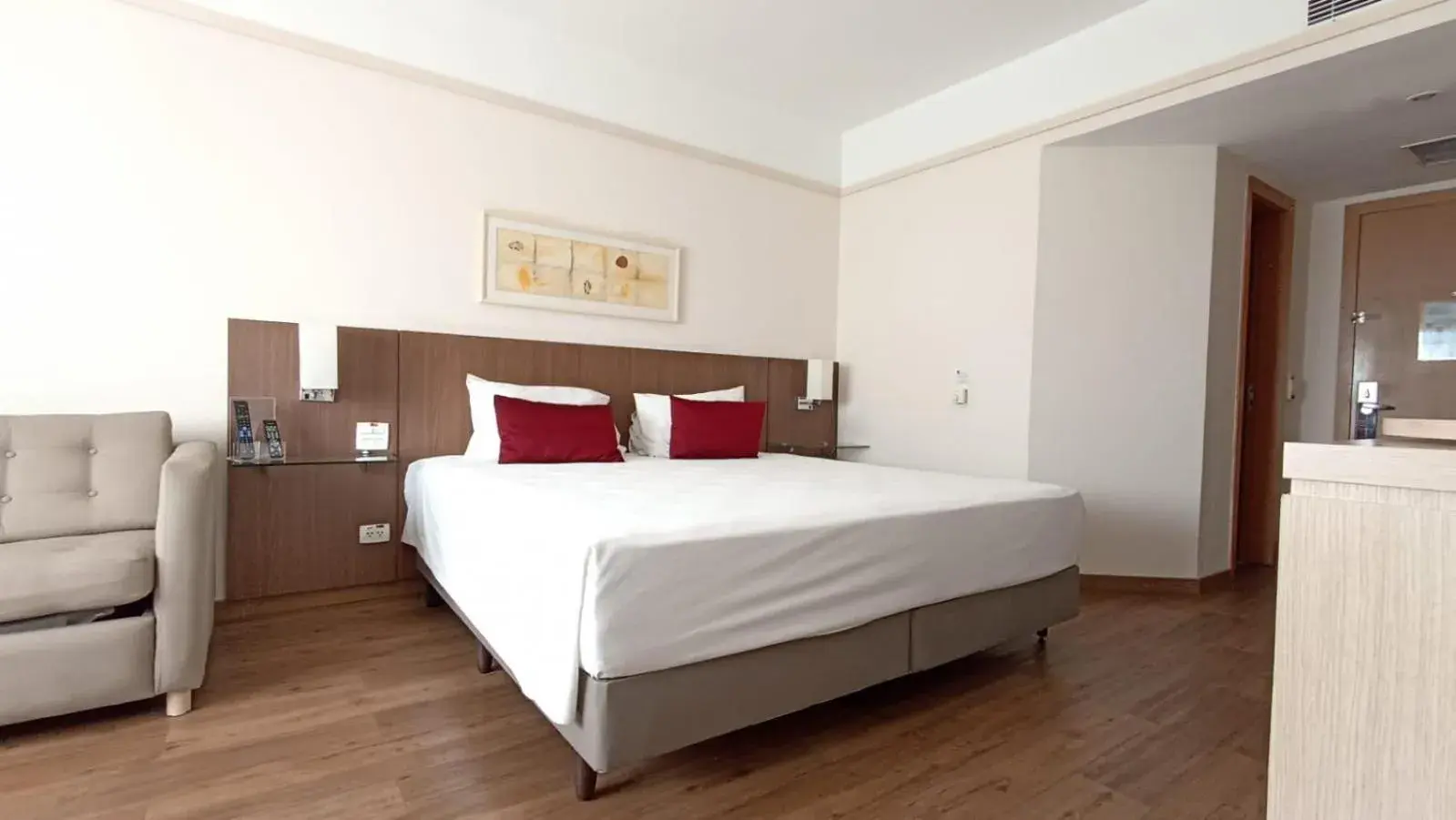 Bedroom, Bed in Comfort Suites Londrina Bedroom, Bed in Comfort Suites Londrina