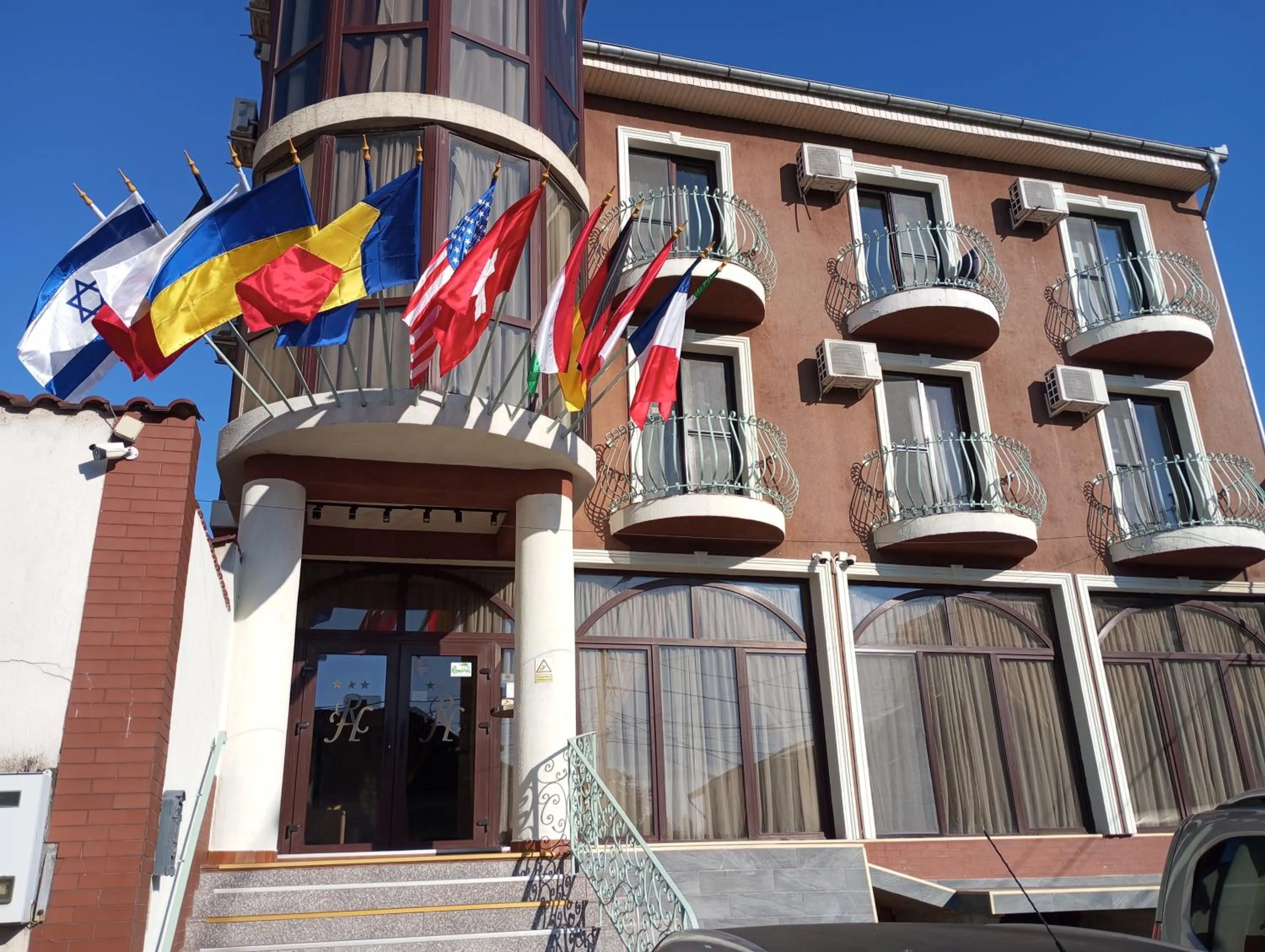 RHC Royal Hotel