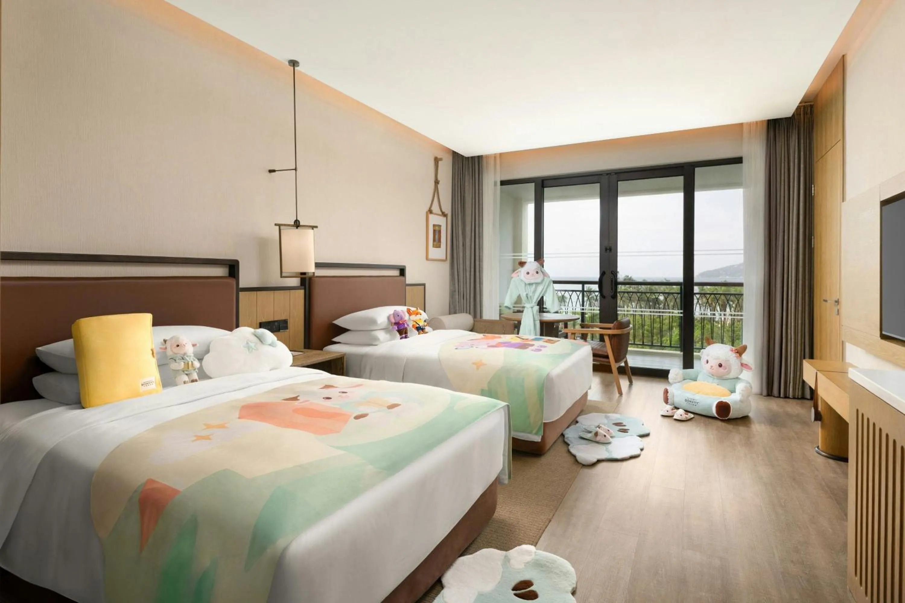 Photo of the whole room, Bed in Sanya Marriott Yalong Bay Resort & Spa