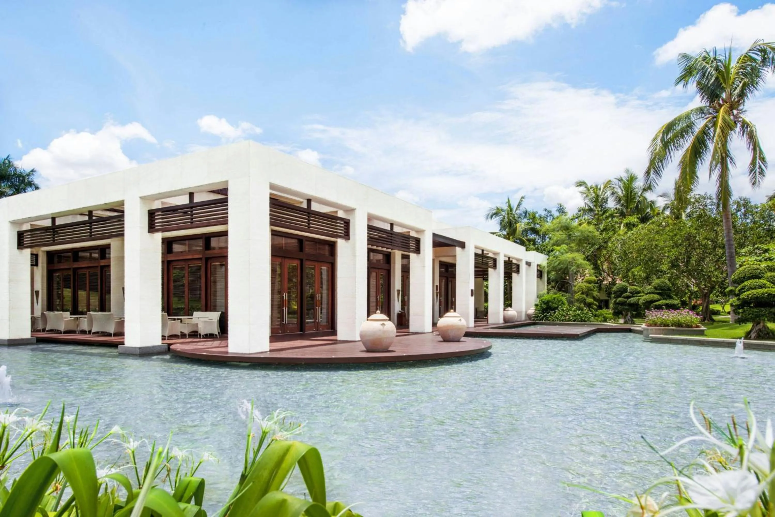 Property building in Sanya Marriott Yalong Bay Resort & Spa