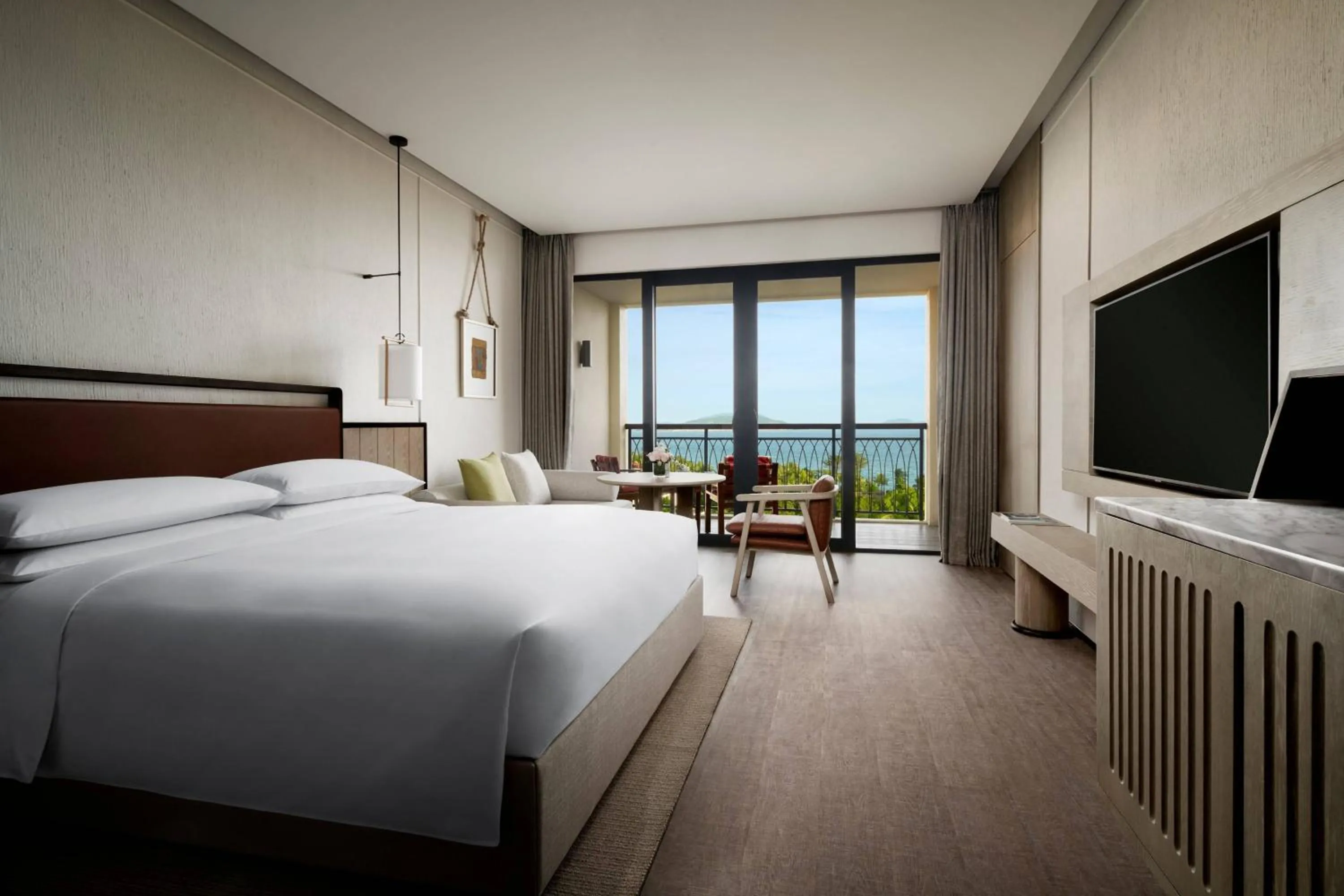 Photo of the whole room, Bed in Sanya Marriott Yalong Bay Resort & Spa