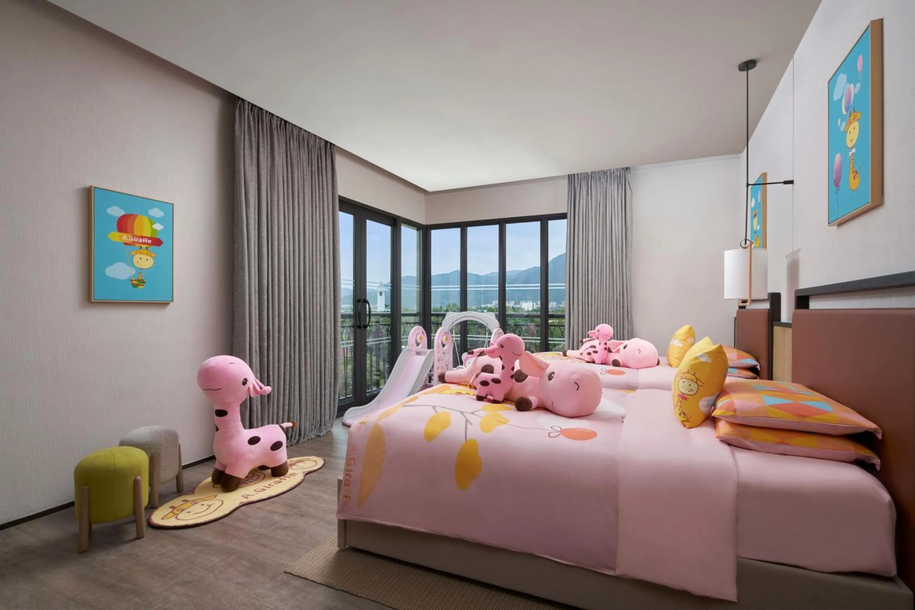 Photo of the whole room, Bed in Sanya Marriott Yalong Bay Resort & Spa