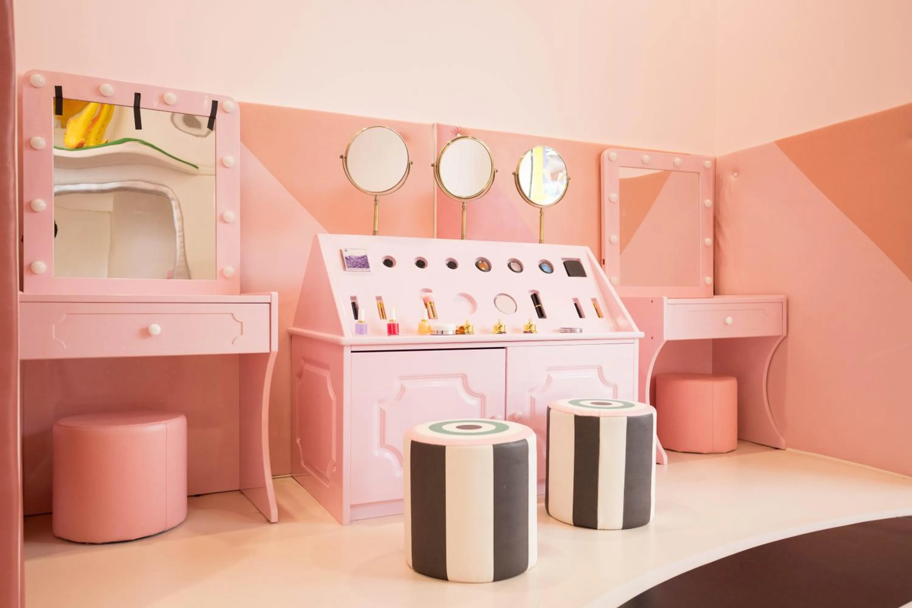 Children play ground in Sanya Marriott Yalong Bay Resort & Spa