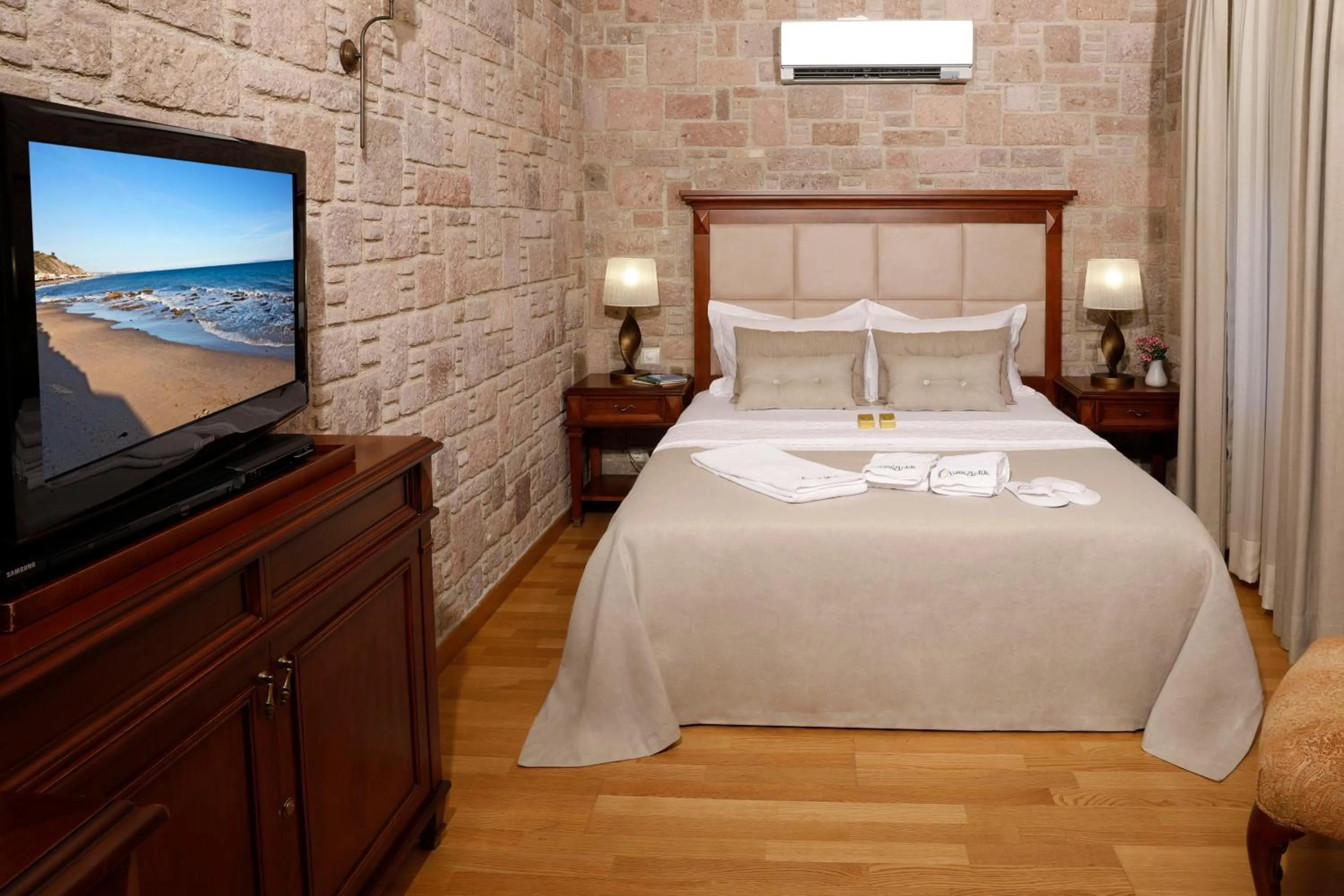 Bedroom in YundAntik Cunda Konaklari