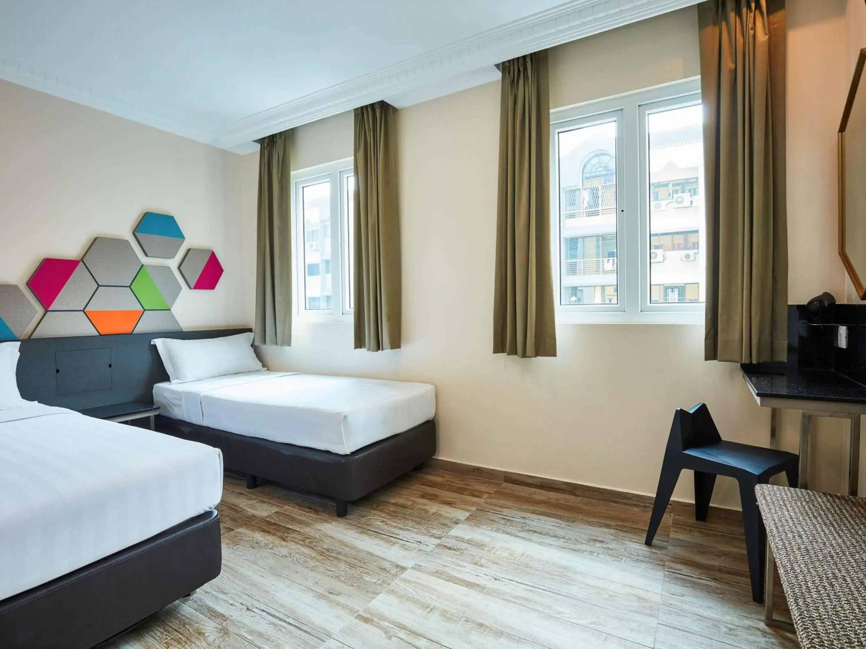 Bedroom, Bed in ibis budget Singapore Emerald Bedroom, Bed in ibis budget Singapore Emerald