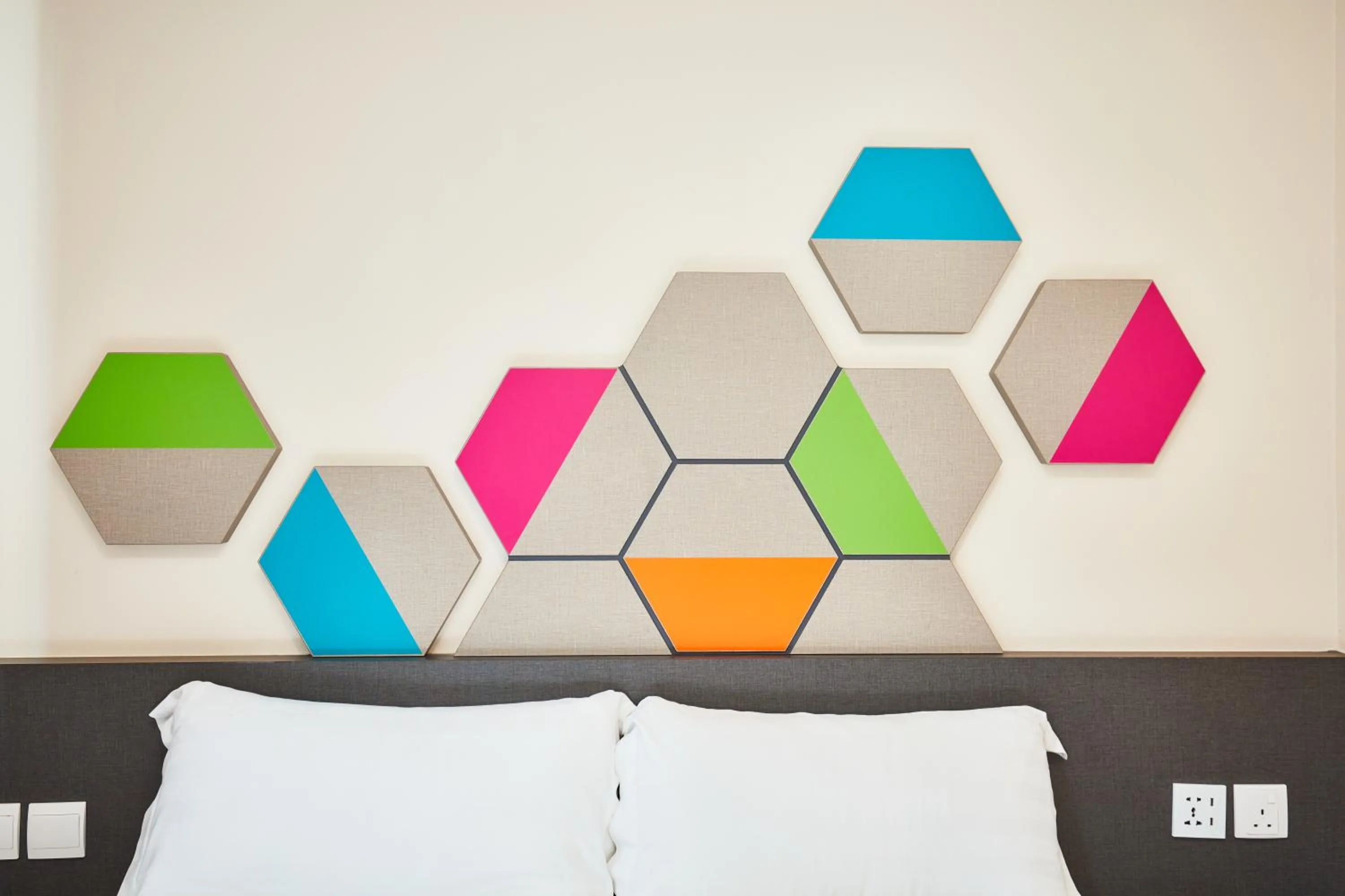 Bed in ibis budget Singapore Emerald