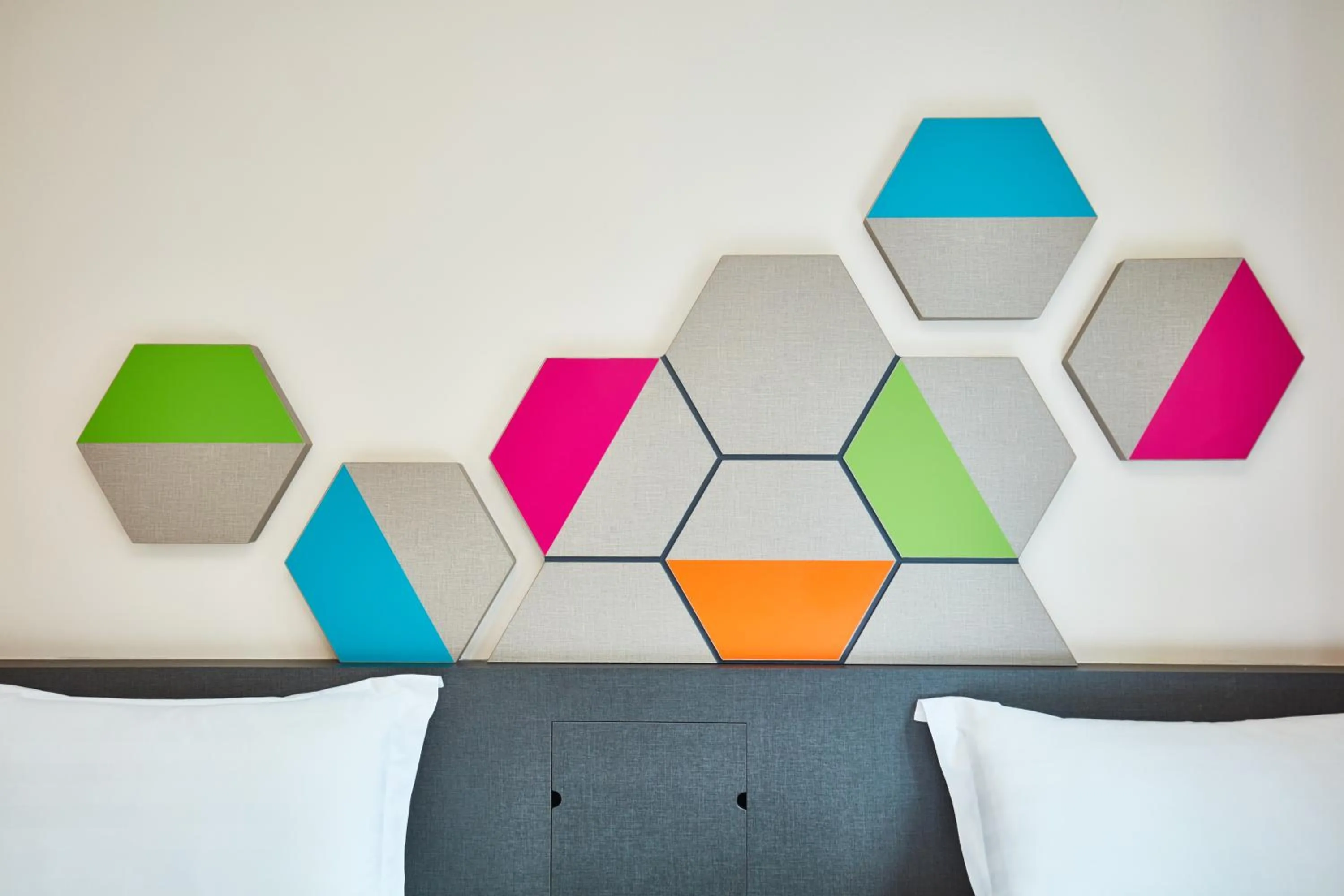 Bed in ibis budget Singapore Emerald