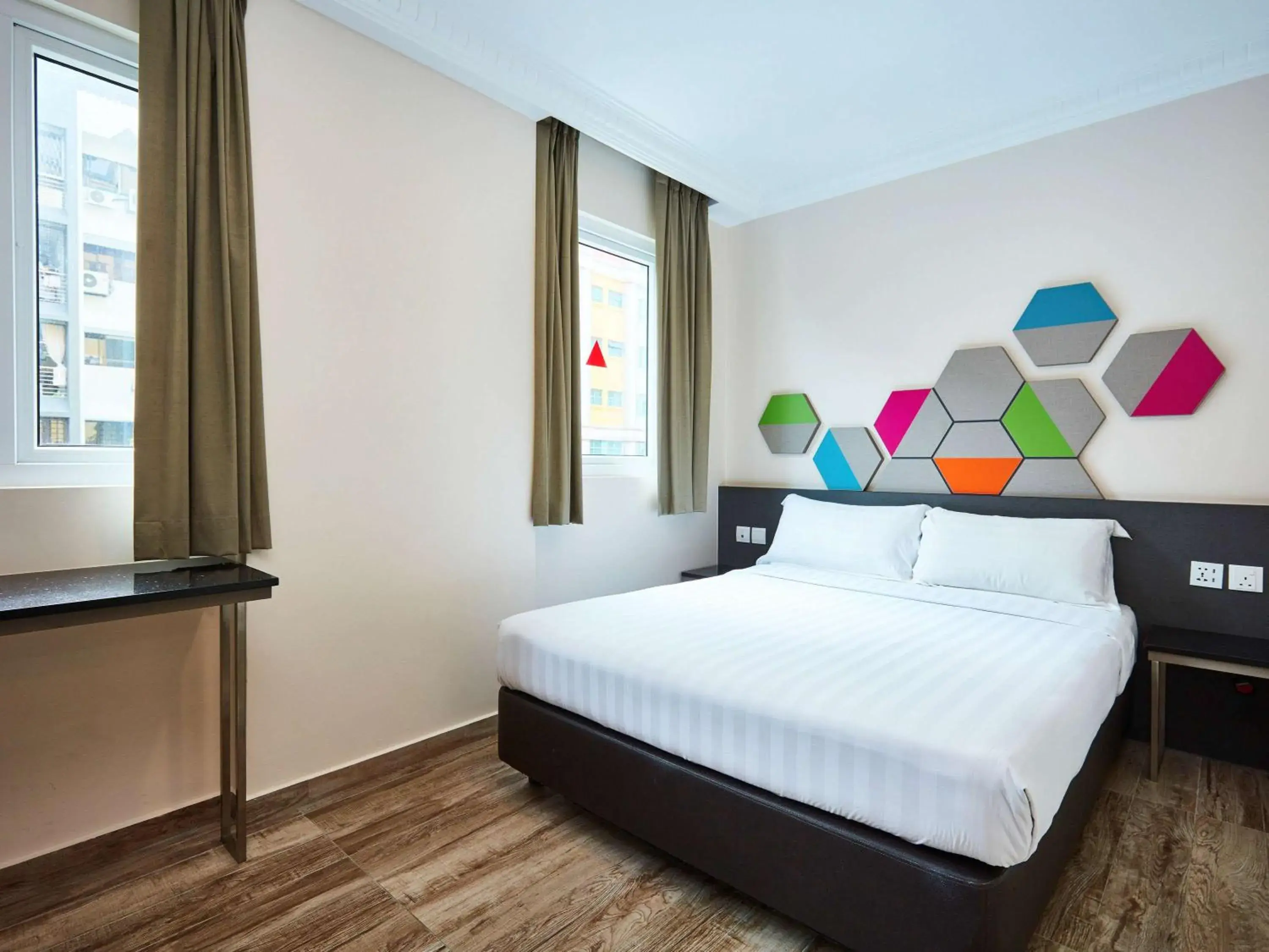 Bedroom, Bed in ibis budget Singapore Emerald Bedroom, Bed in ibis budget Singapore Emerald