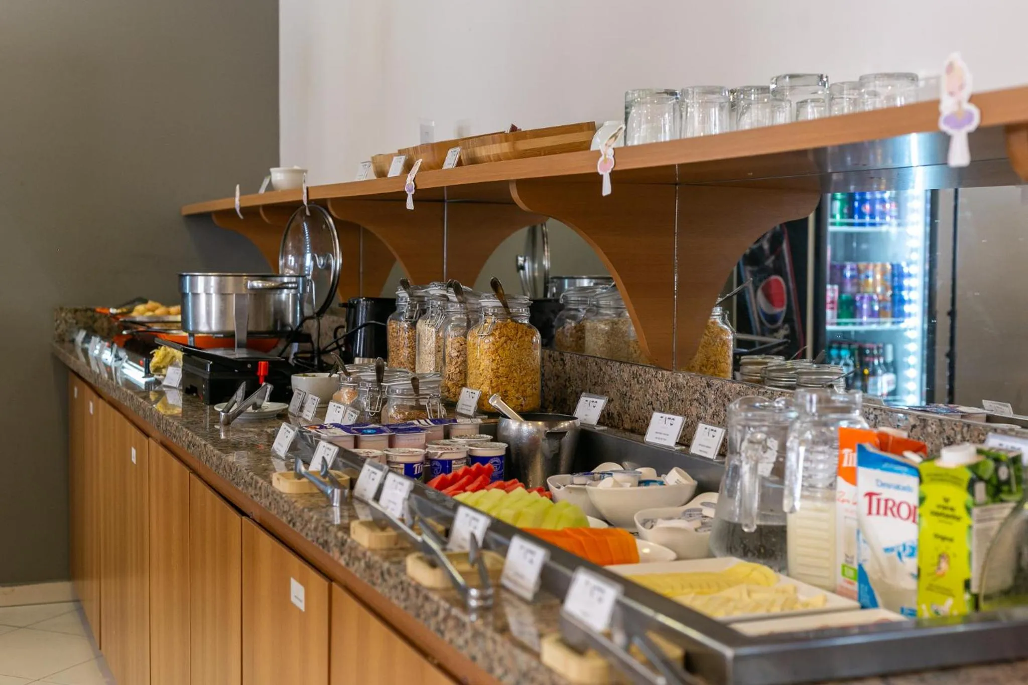 Breakfast in Comfort Hotel Joinville