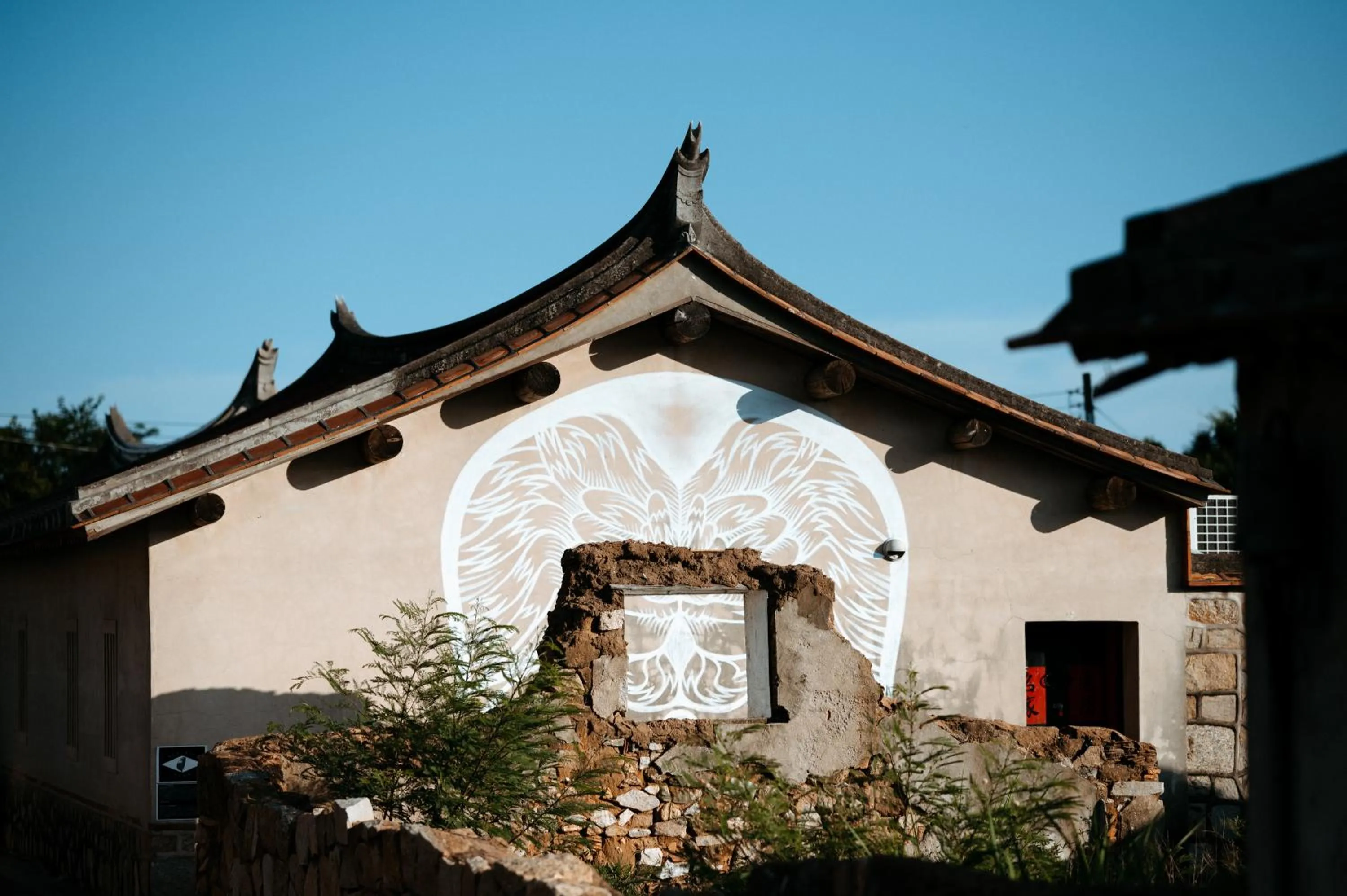 Property building in Live Guest House