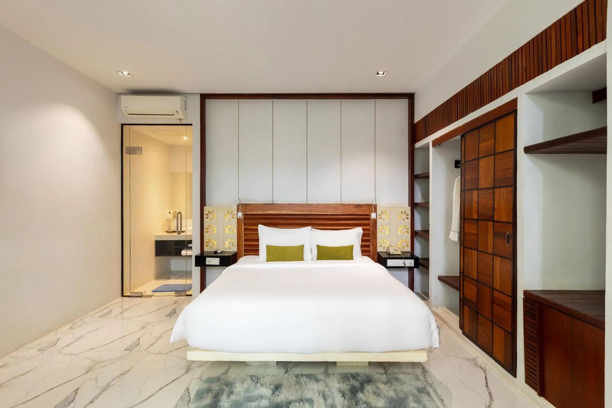 Bed in King Rock Residence